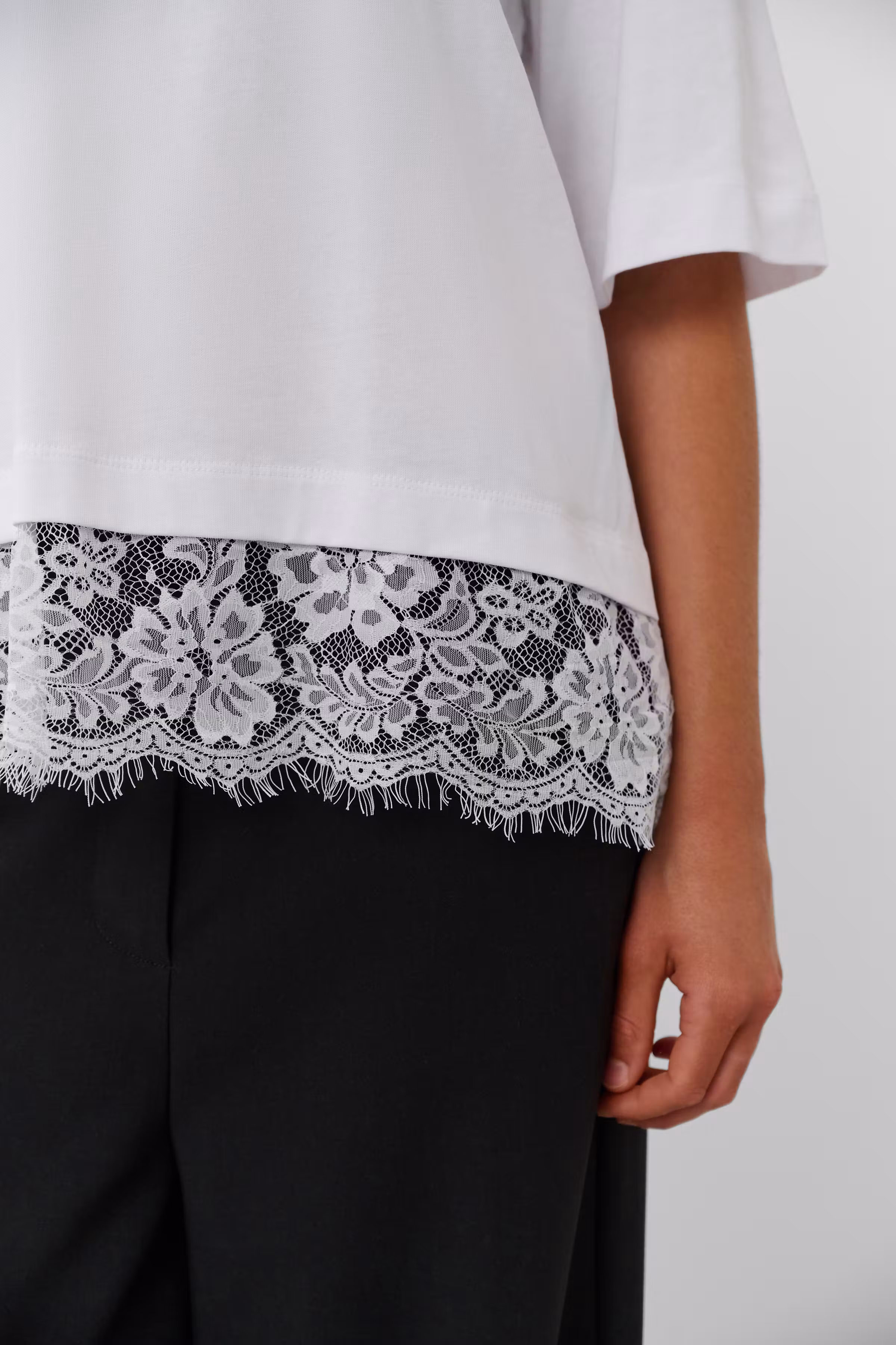 SLJina T-shirt LOOKBOOK DETAIL 30410188-111001