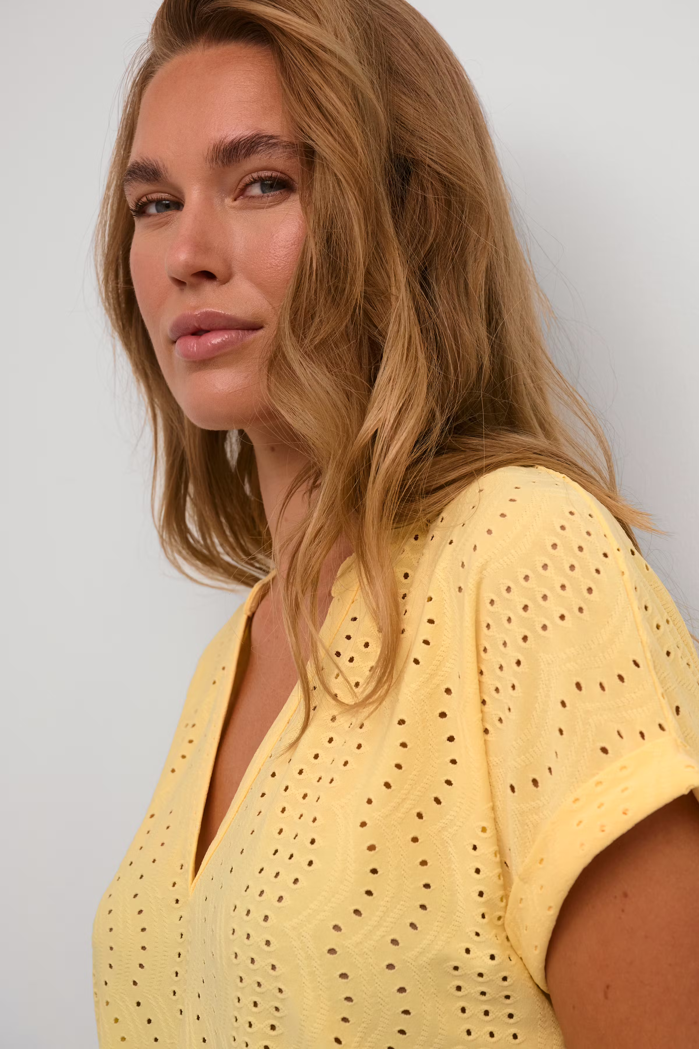 KArachel Blouse LOOKBOOK DETAIL 10508732-120720