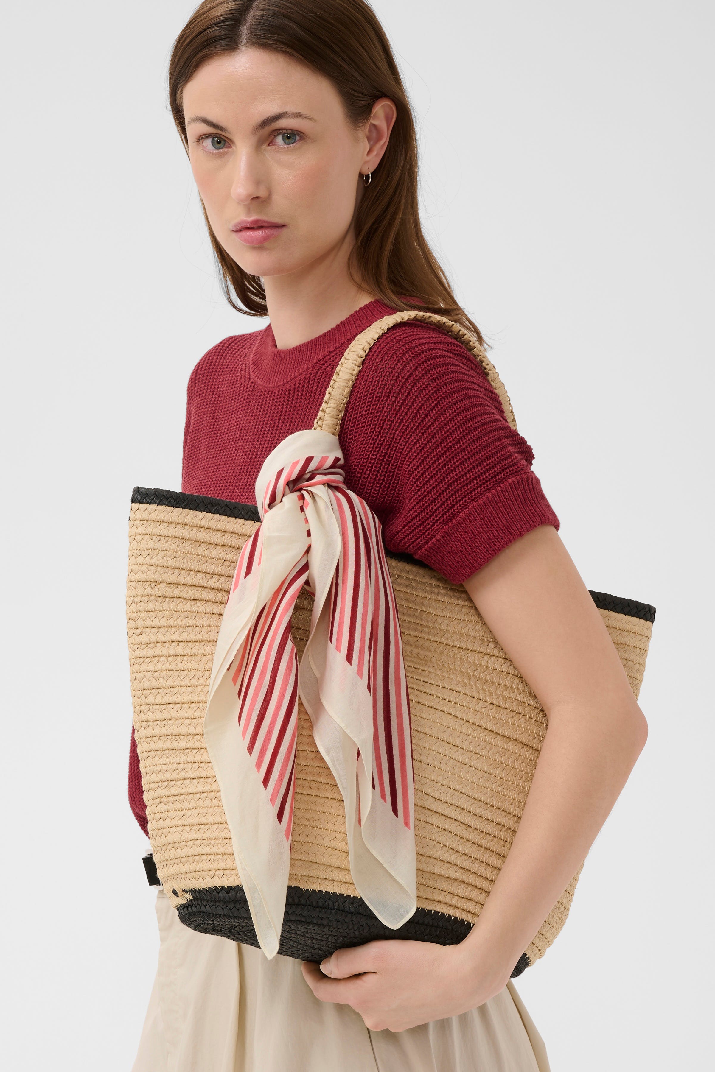 PhiPW Sjaal LOOKBOOK FRONT 30309304-304979