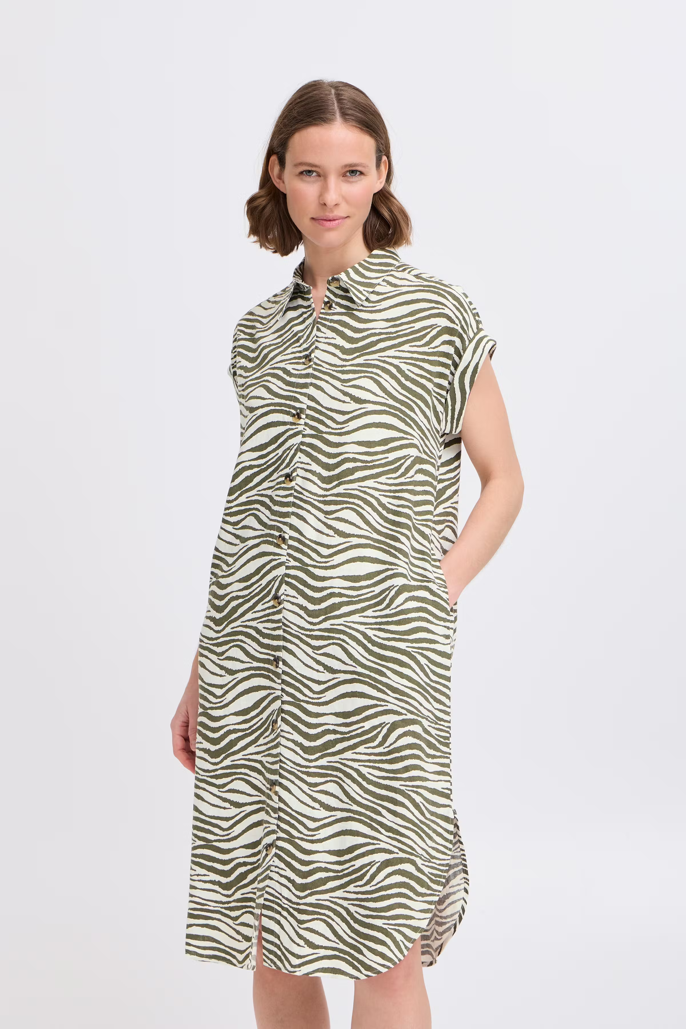 BYFALAKKA Kjole LOOKBOOK FRONT 20814553-204542