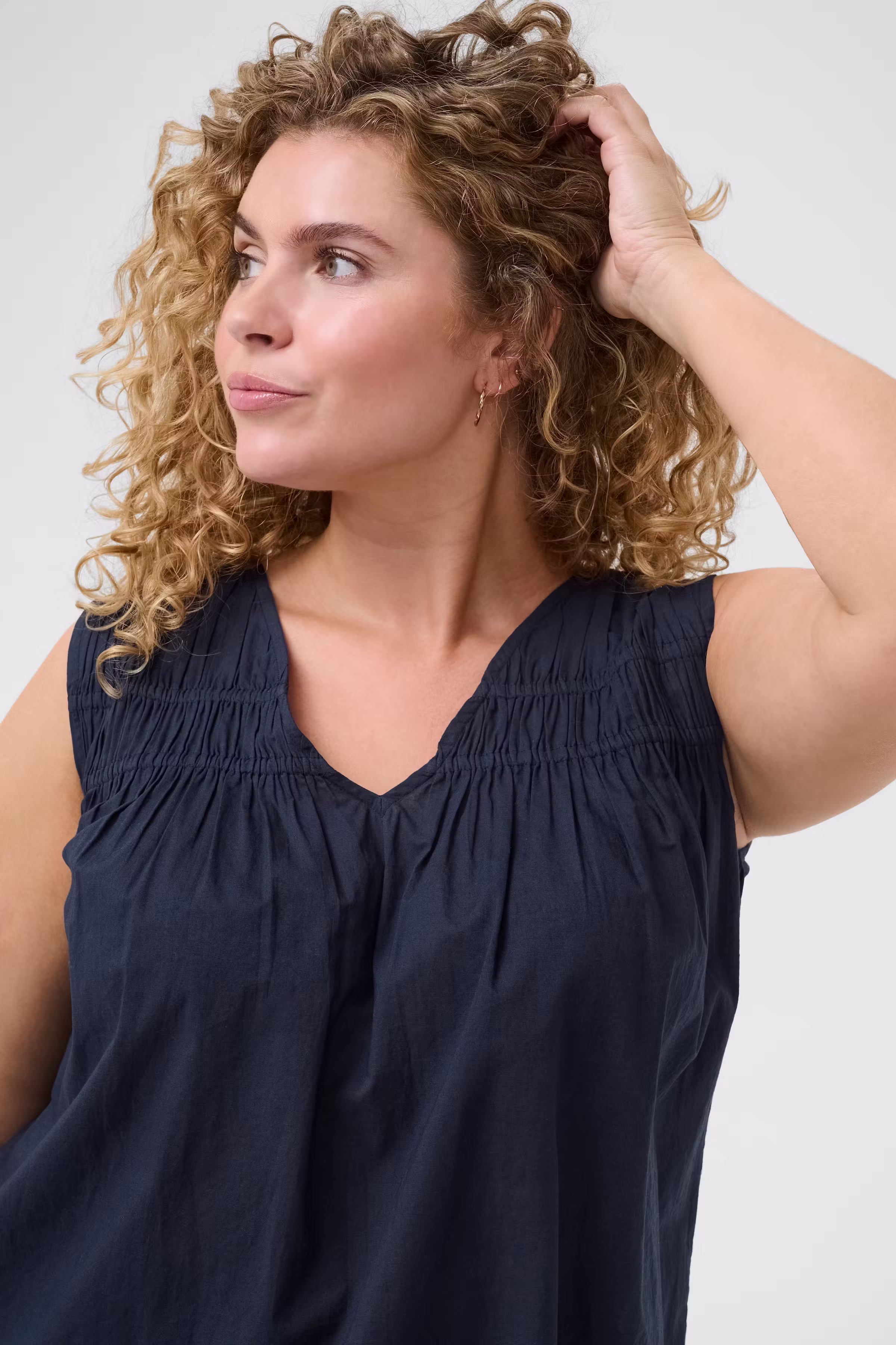 KCthia Bluse LOOKBOOK DETAIL 10583213-194020