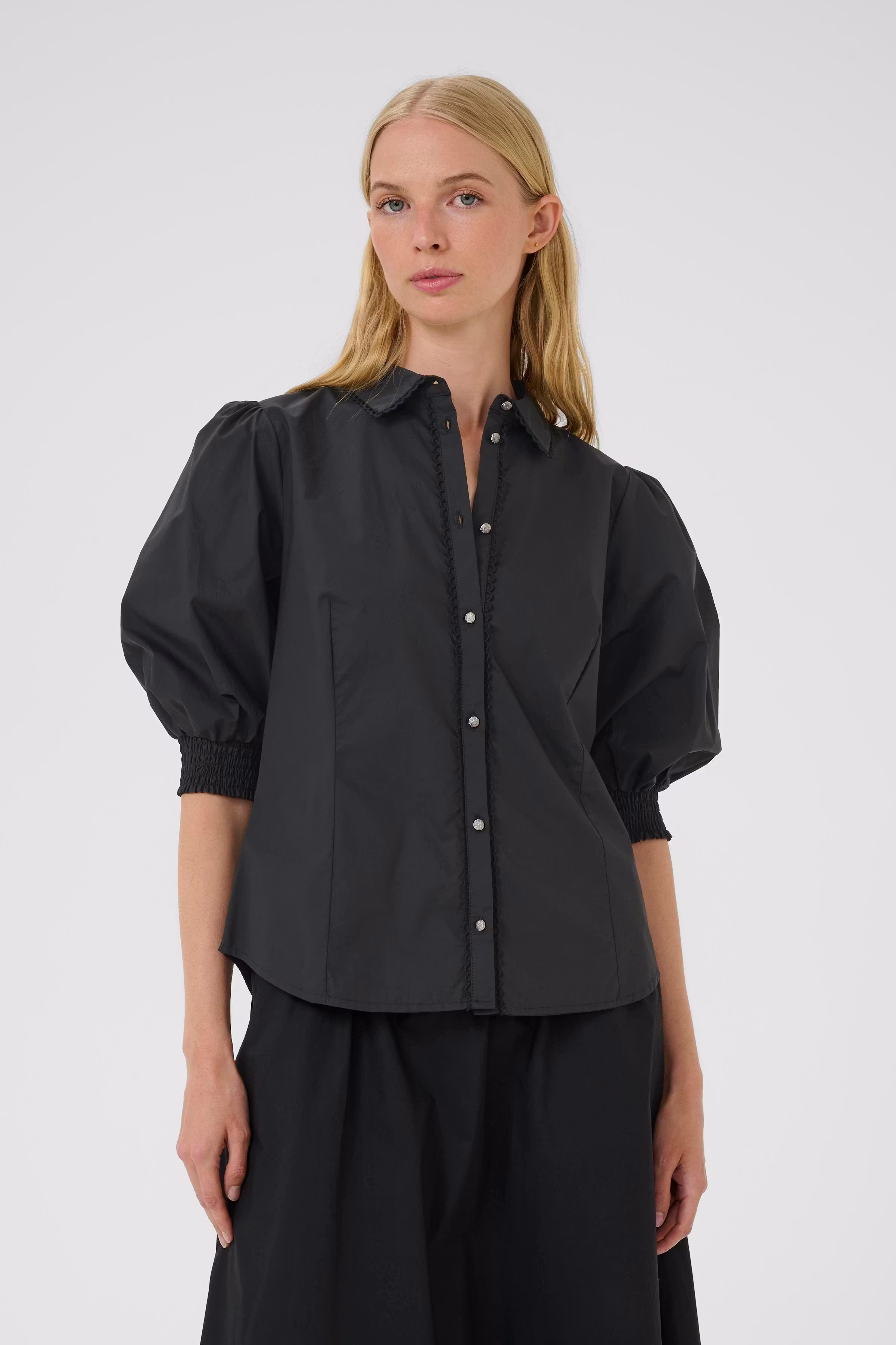 ChillyKB Blouse LOOKBOOK FRONT 10103644-194008