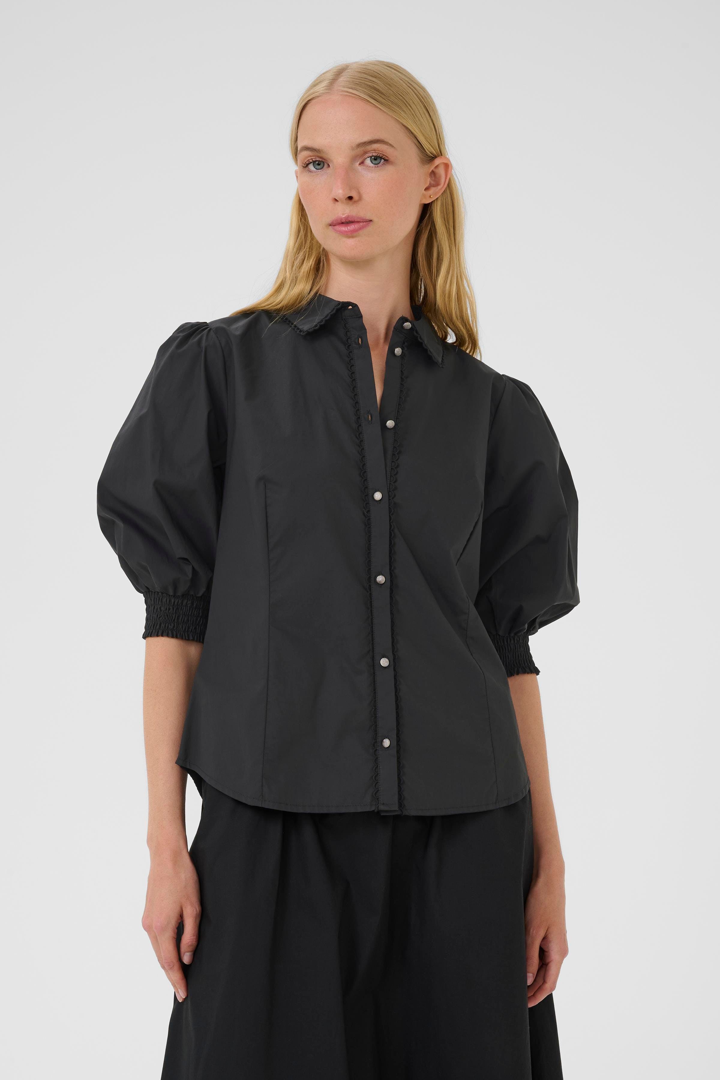 ChillyKB Blouse LOOKBOOK FRONT 10103644-194008