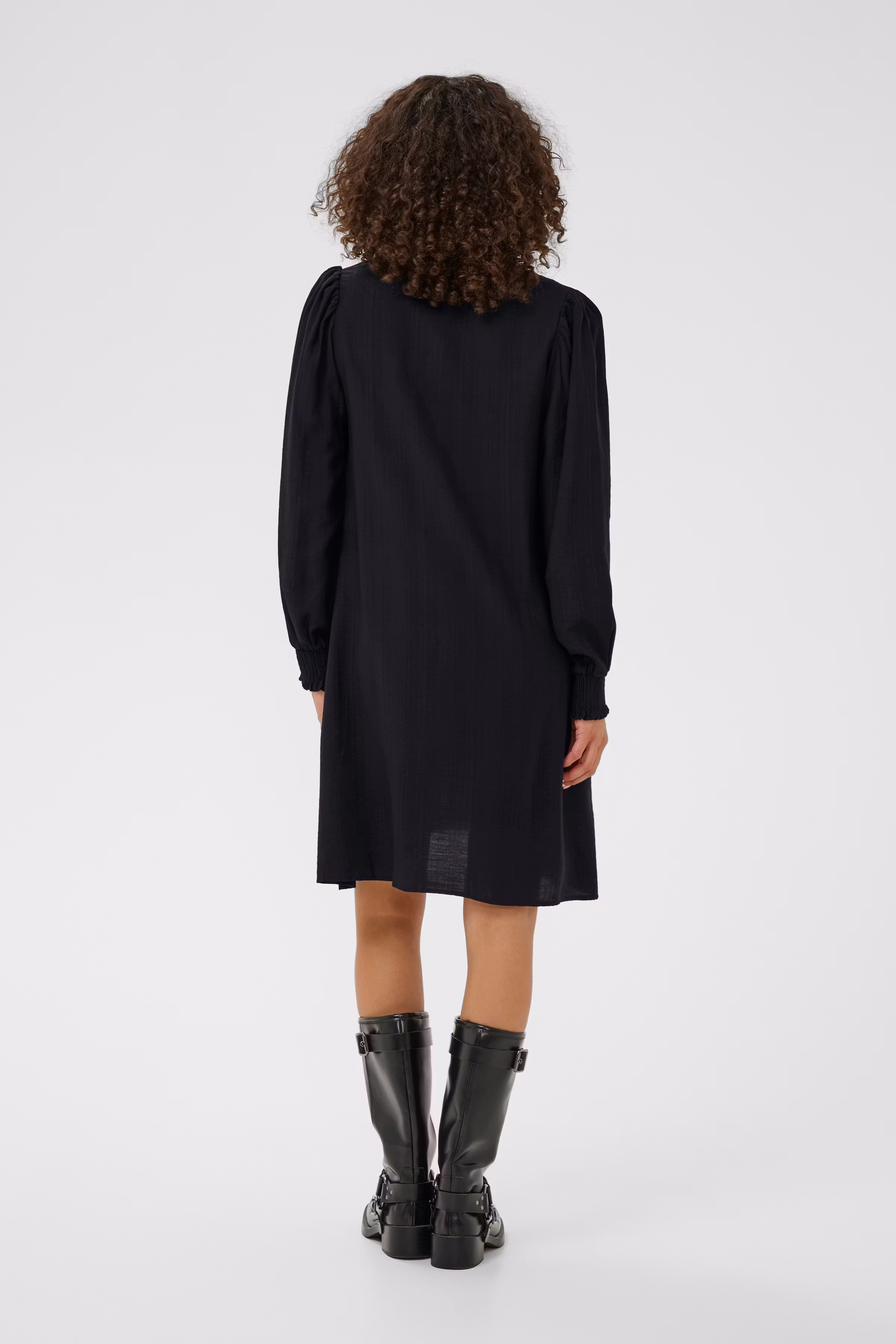 KAlufia Kjole LOOKBOOK BACK 10511105-100121