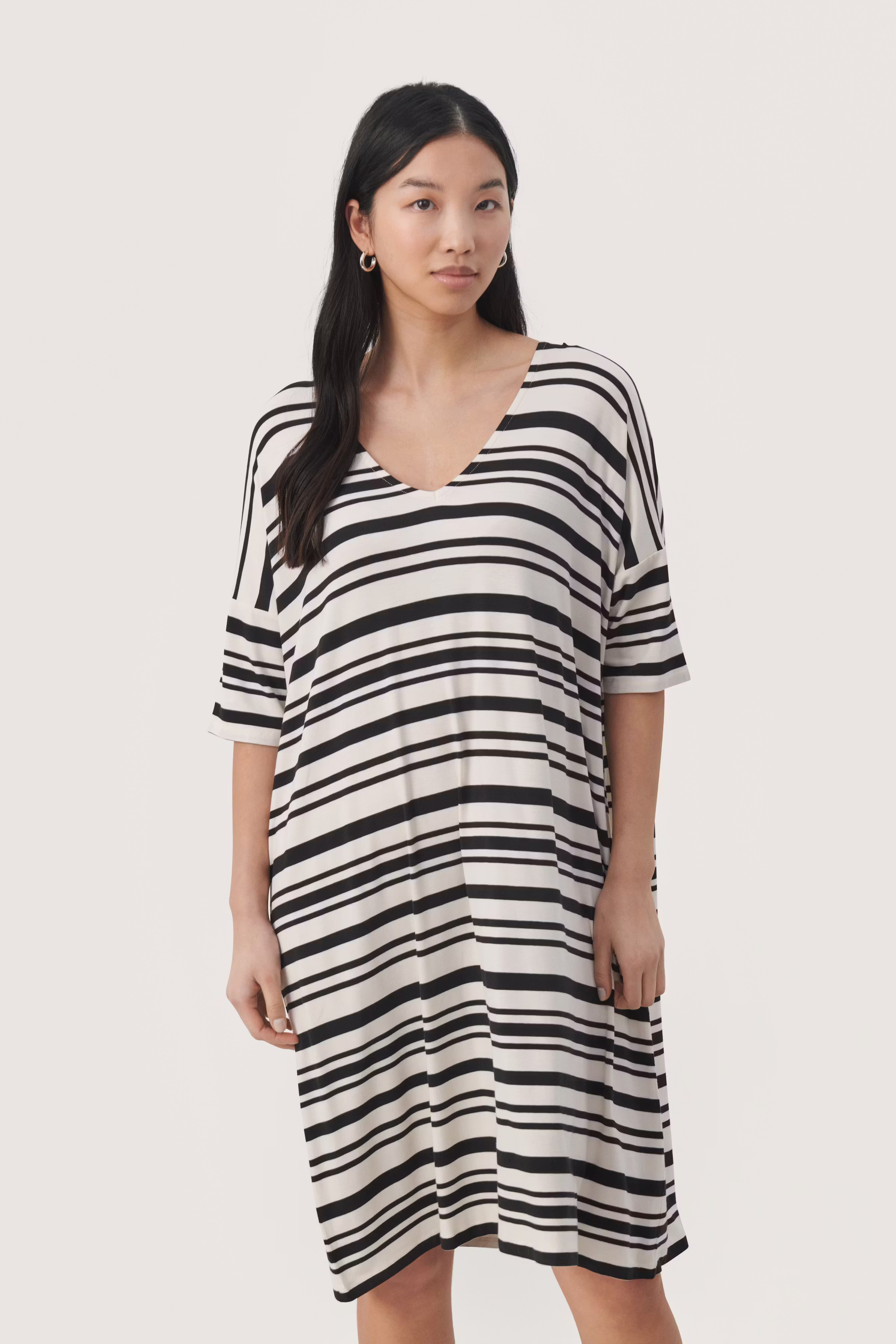 GerickaPW Kjole LOOKBOOK FRONT 30308670-302920