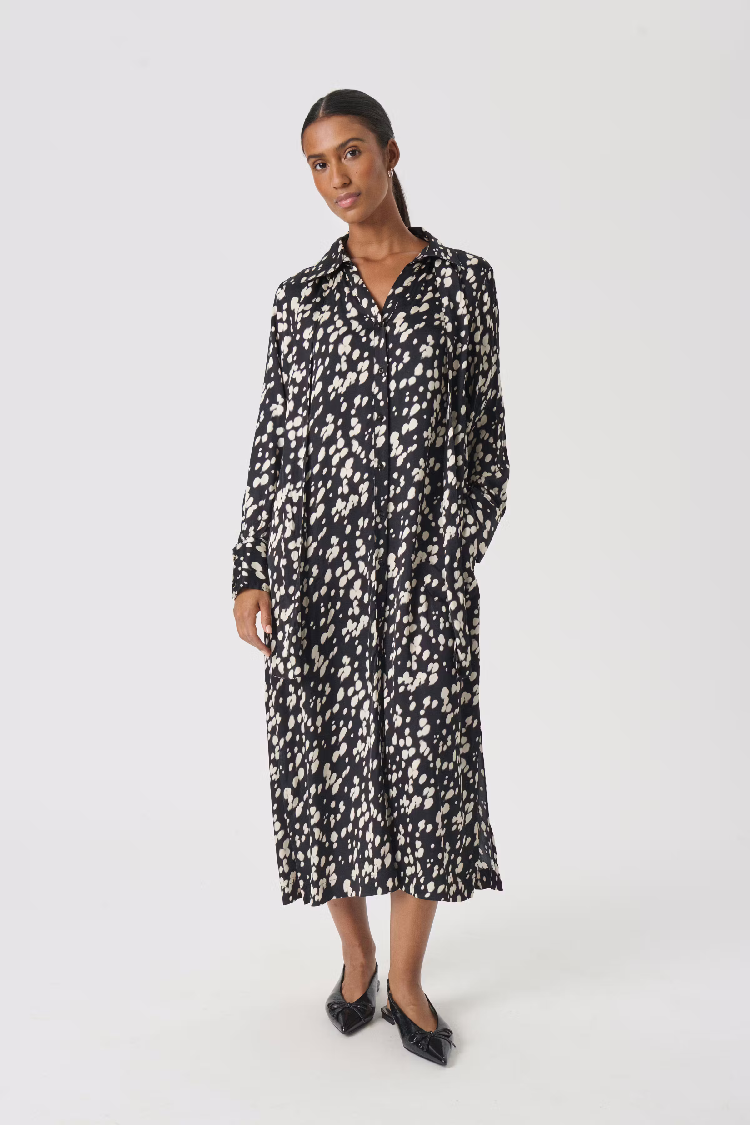 VarnaPW Kjole LOOKBOOK FRONT 30310142-304382