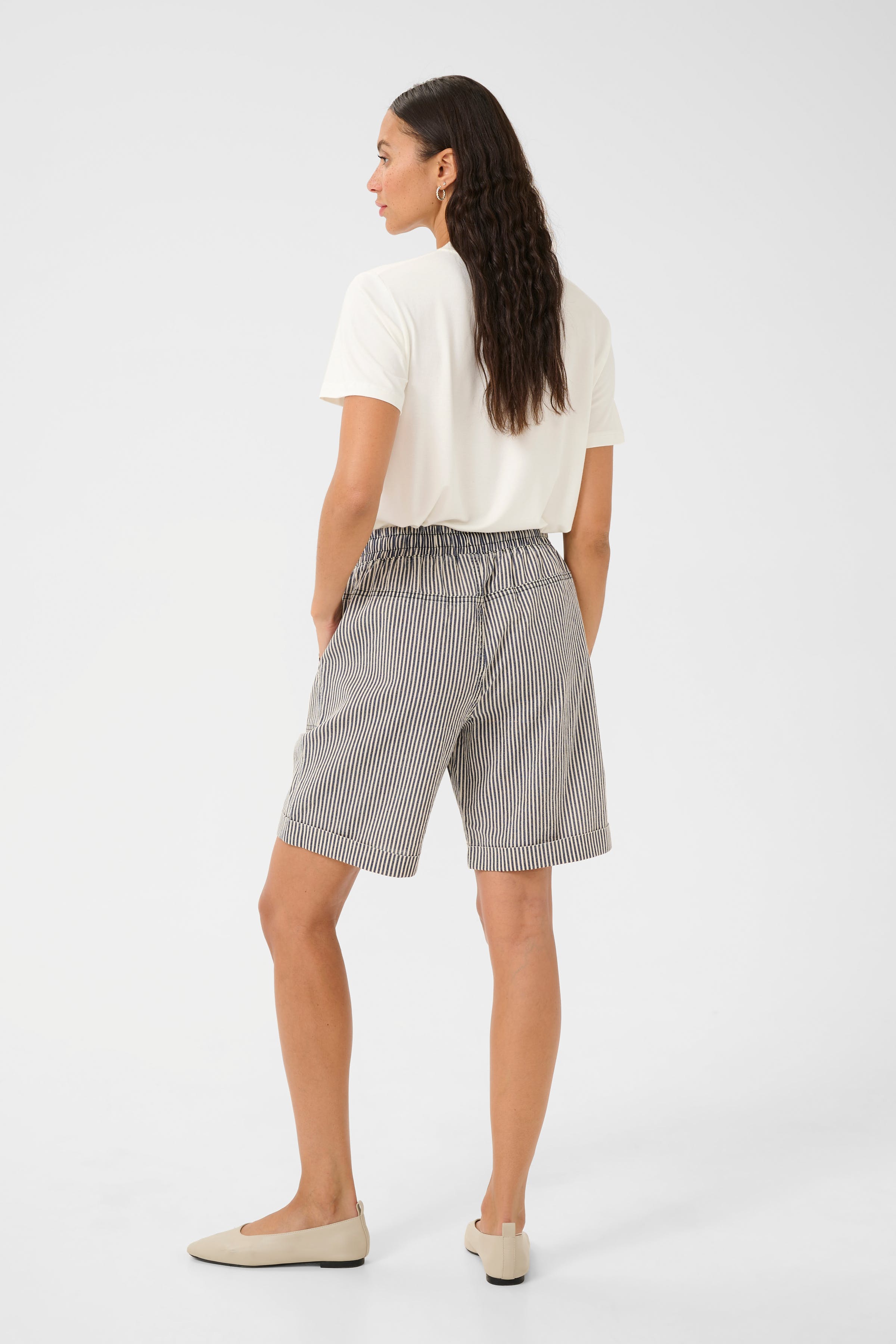 KAnaya Shorts LOOKBOOK BACK 10509008-106298