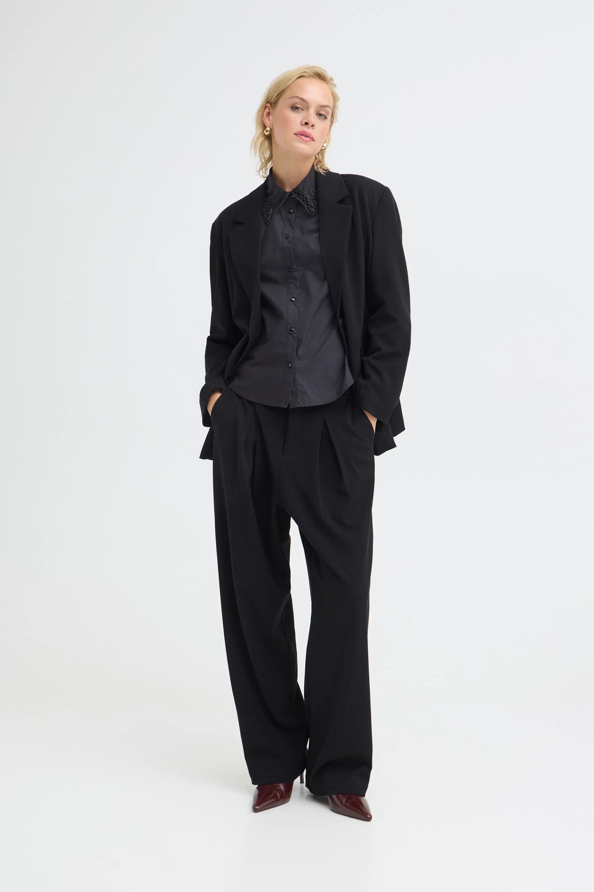 PZLEONORA Blazer LOOKBOOK FRONT 50210972-193911
