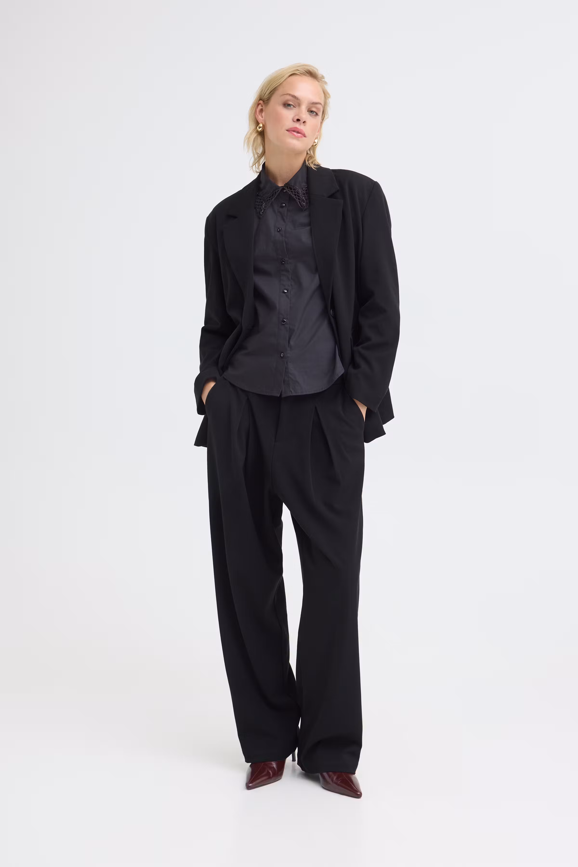 PZLEONORA Blazer LOOKBOOK FRONT 50210972-193911