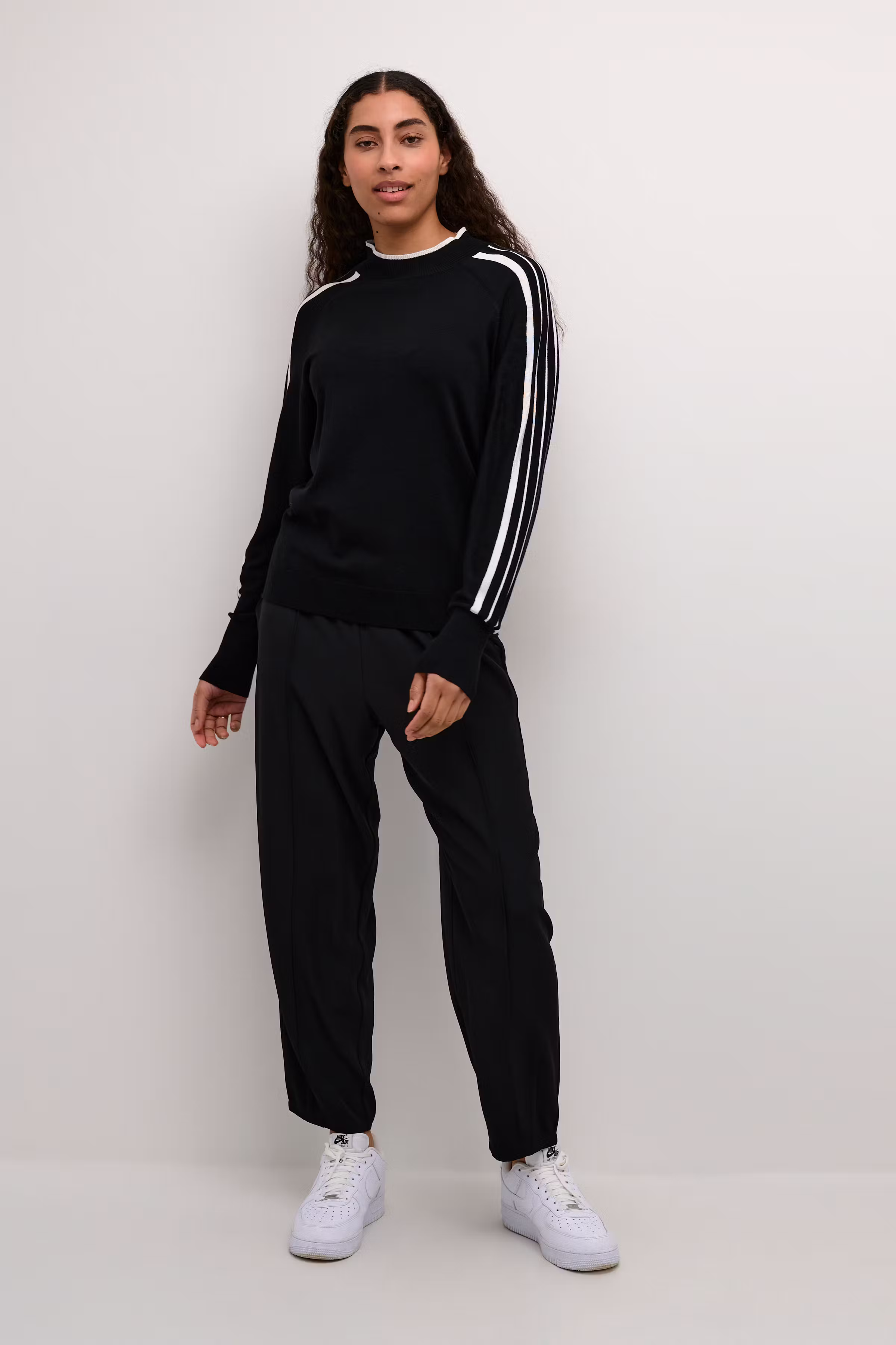 KAhenriette Pullover LOOKBOOK FRONT 10509113-100121