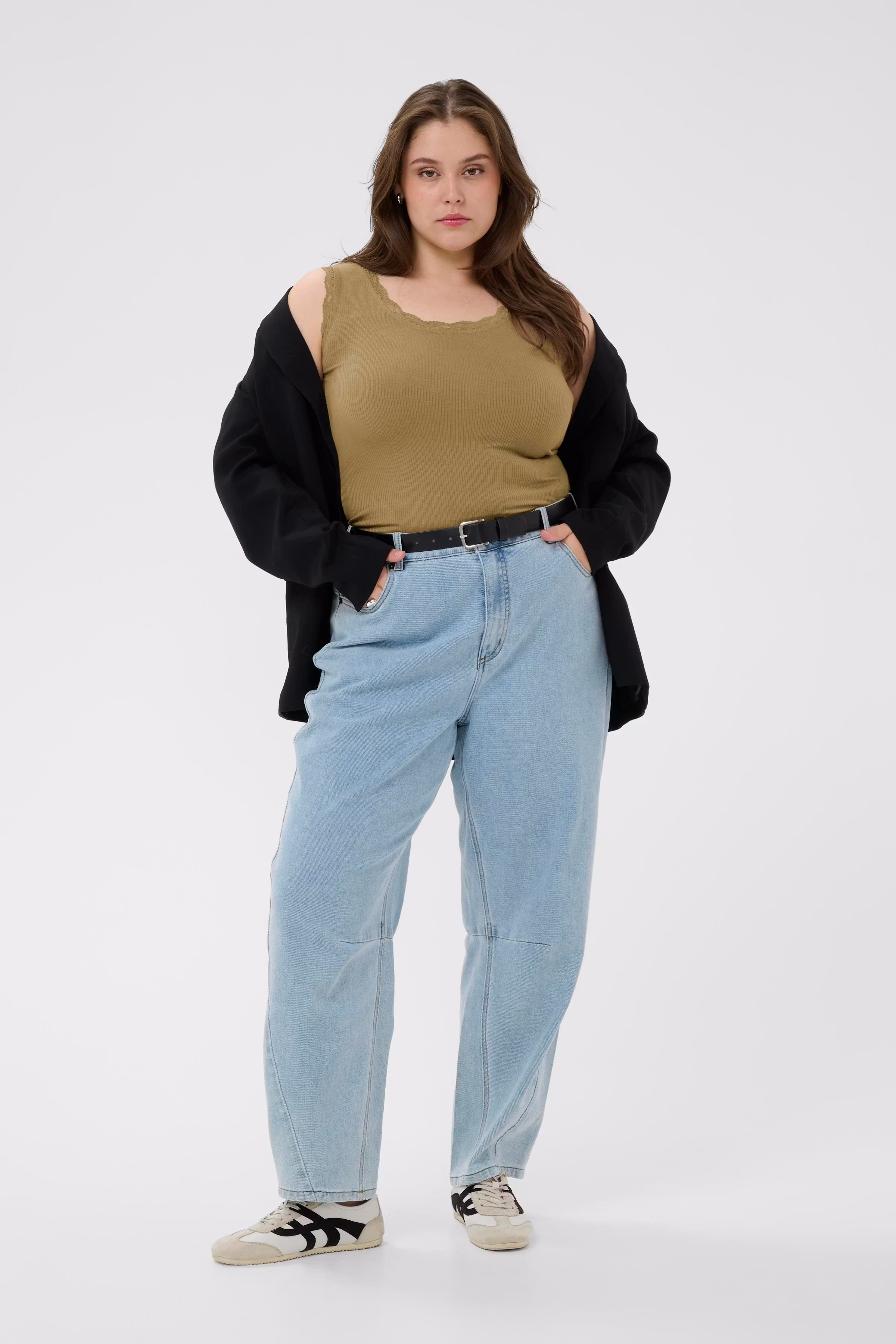 KComia Top LOOKBOOK FRONT 10583468-171115