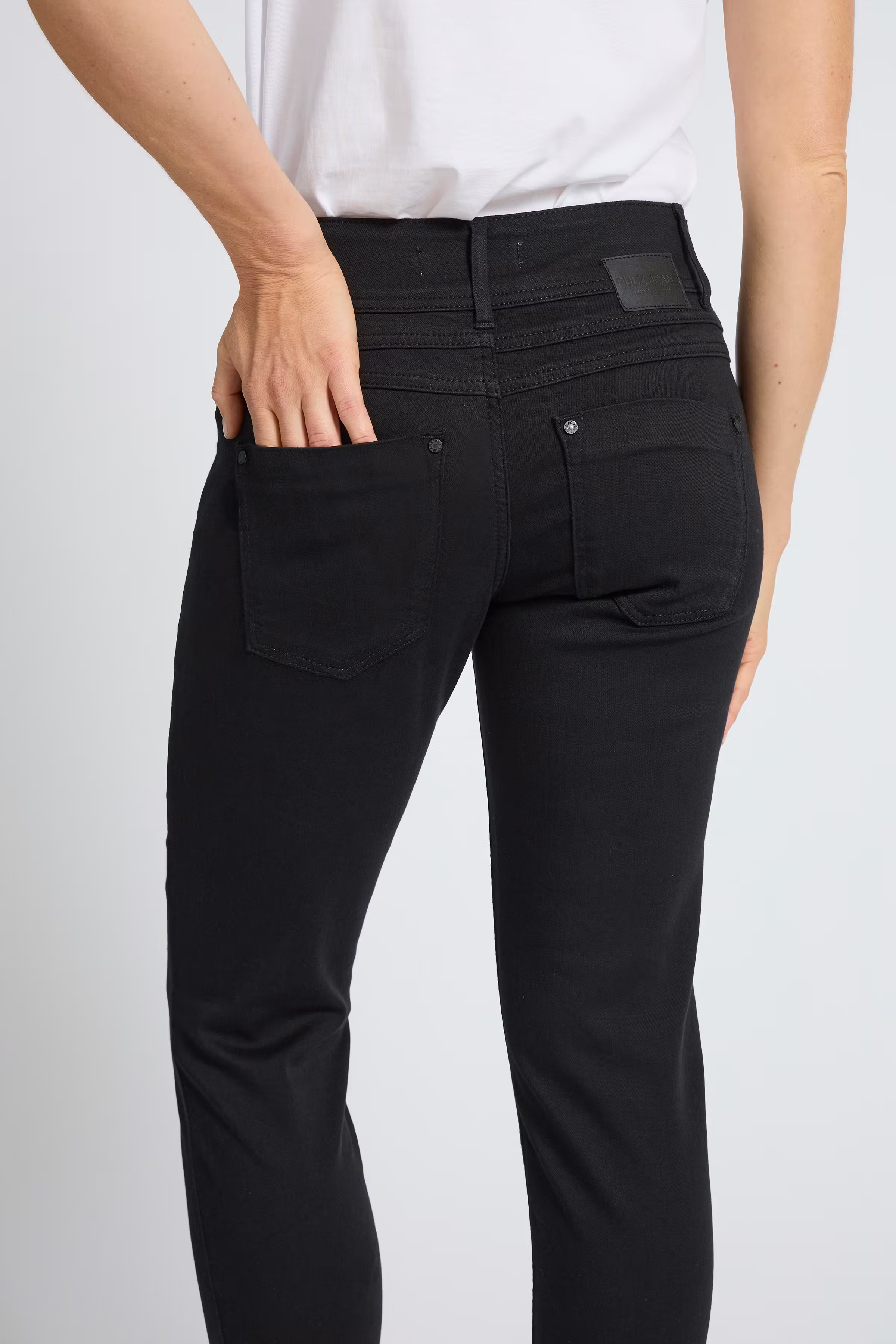PZSUZY HW Curved Jeans Skinny leg LOCATION NONE 50205577-200004