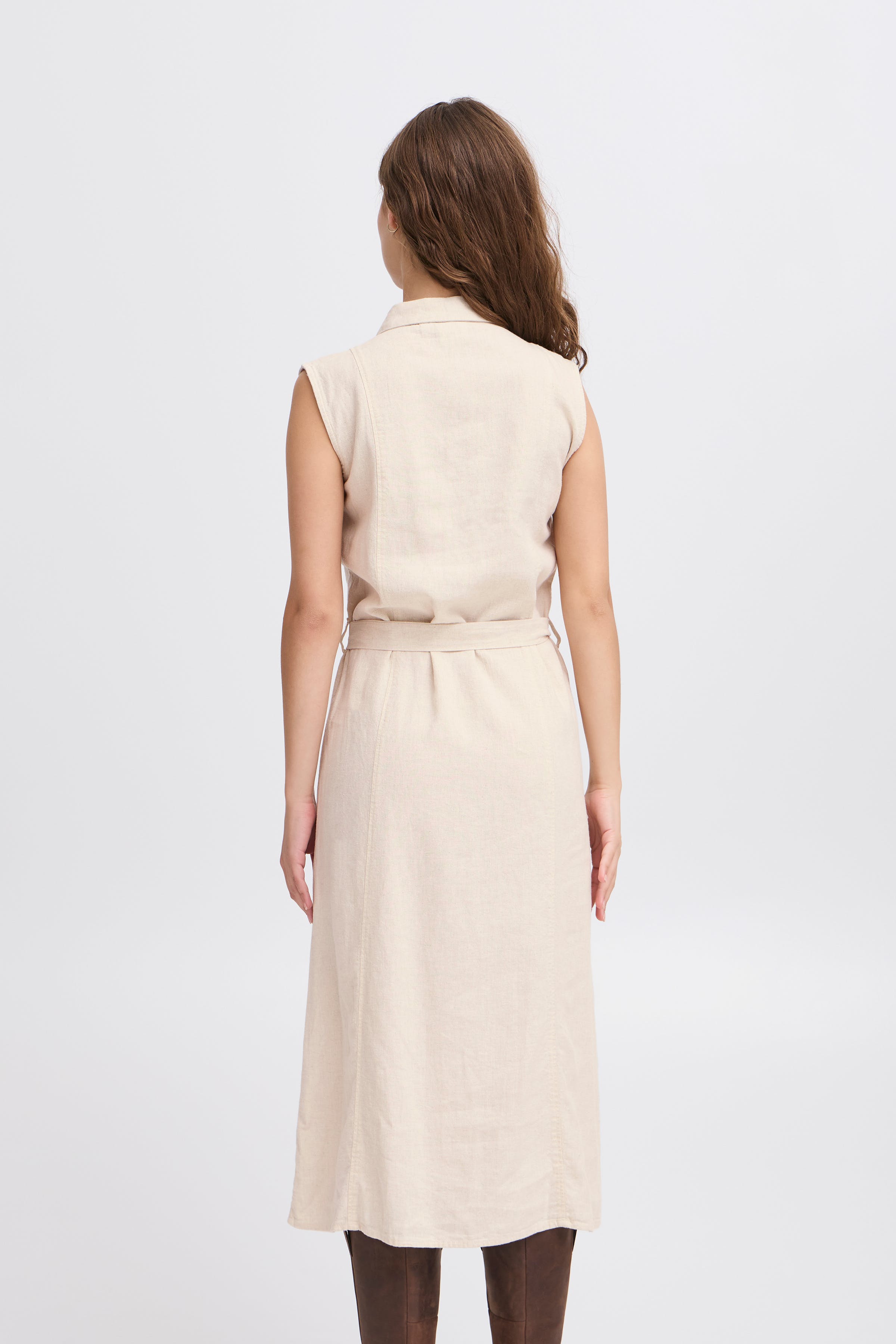 IHLINNO Kjole LOOKBOOK BACK 20122927-204424