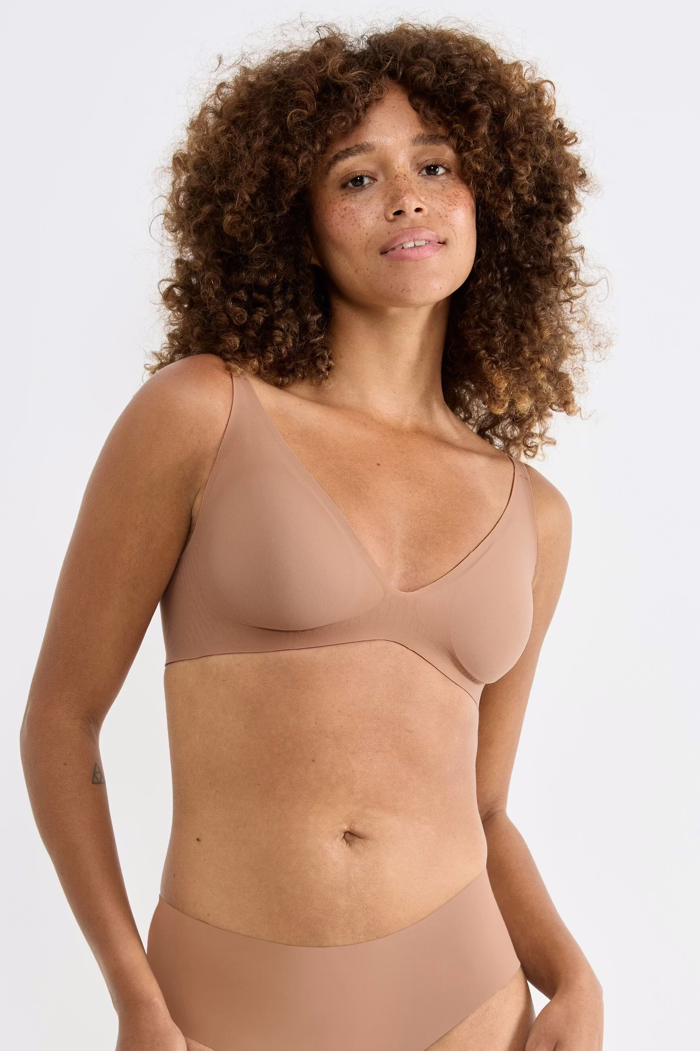 sloggiZEROFeel BH LOOKBOOK FRONT 40551692-400787