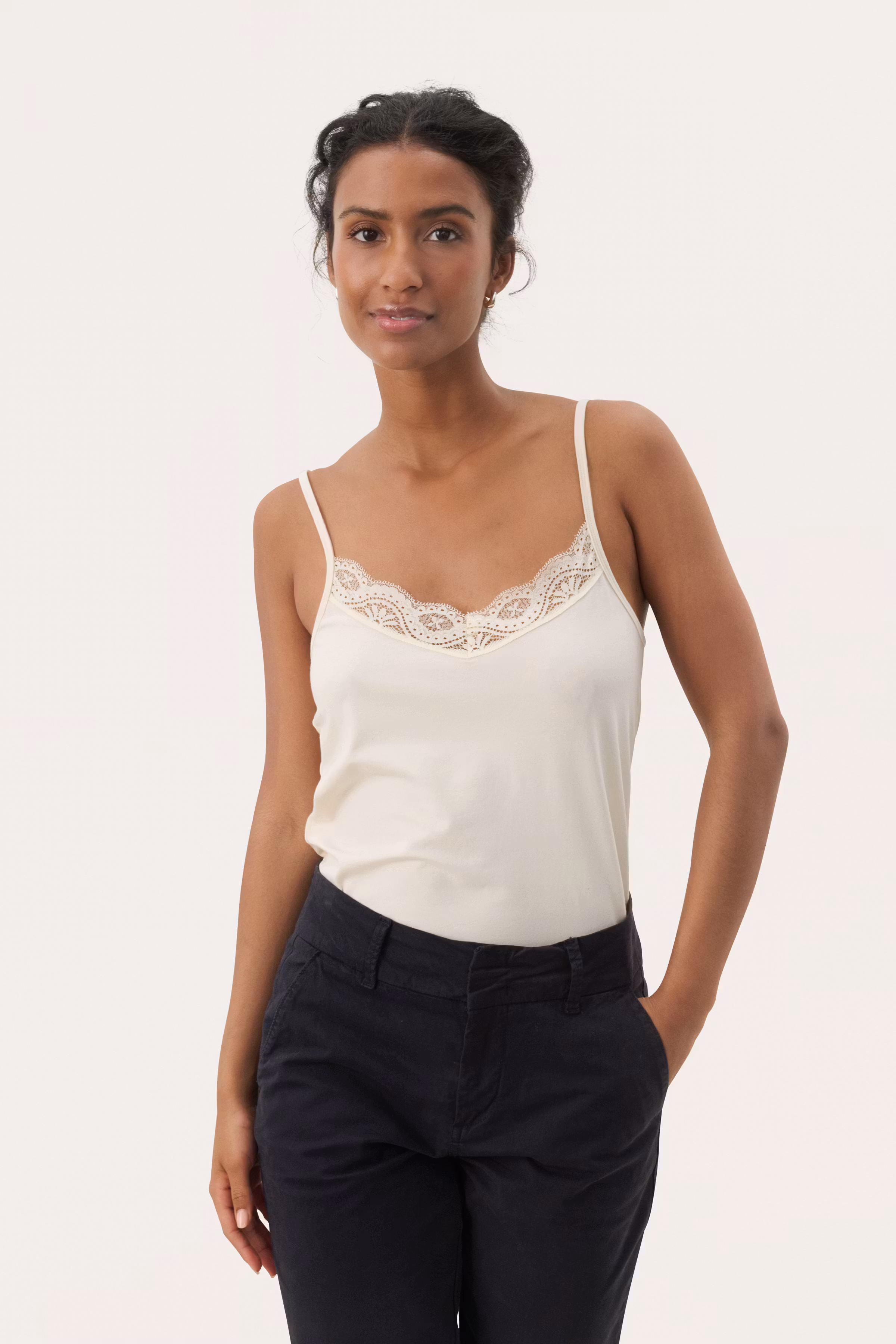 HyddaPW Top in bright white colour