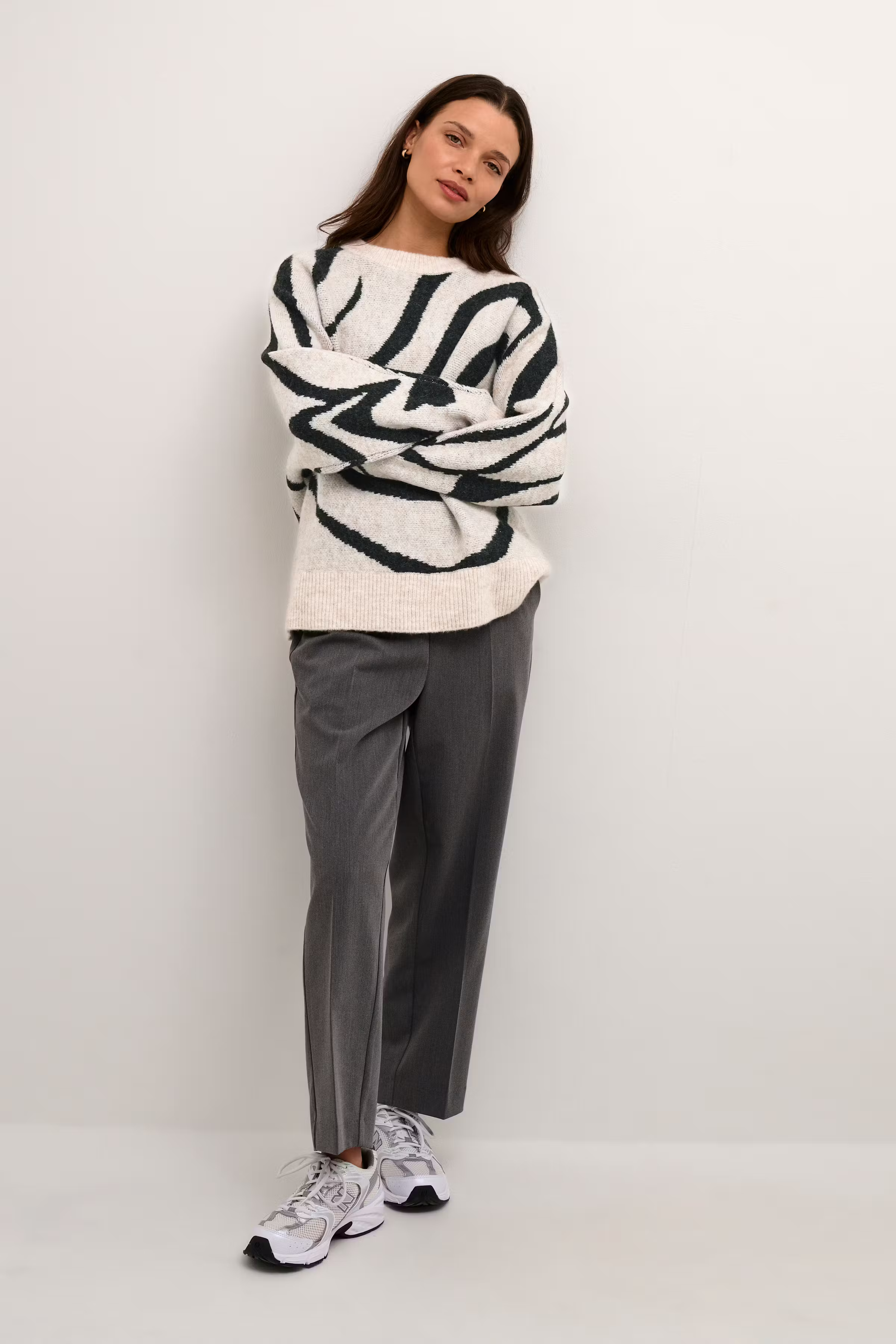 KAbirthe Striktrøje LOOKBOOK FRONT 10508073-105073