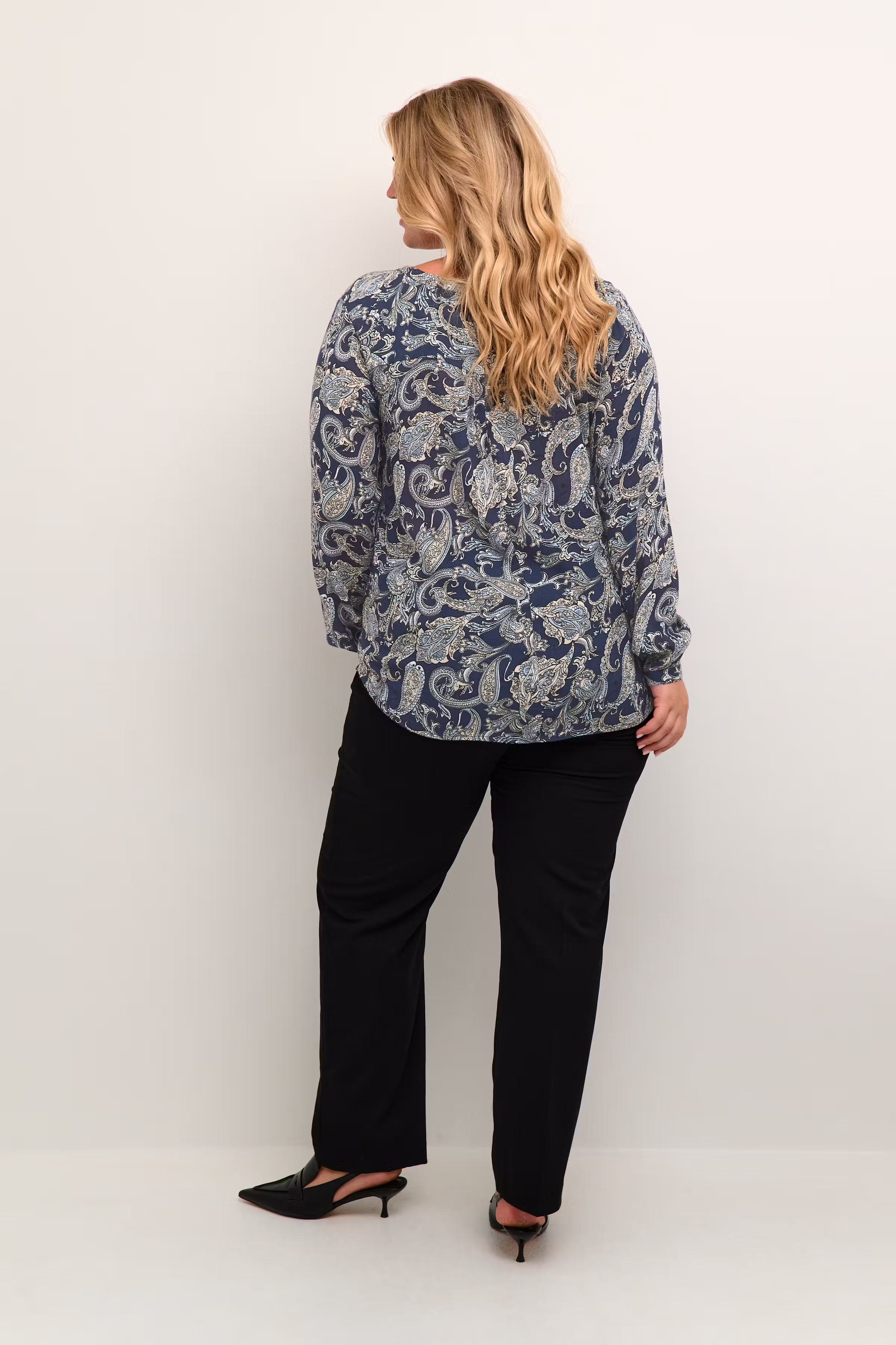 KCami Blouse LOOKBOOK BACK 10582024-105318