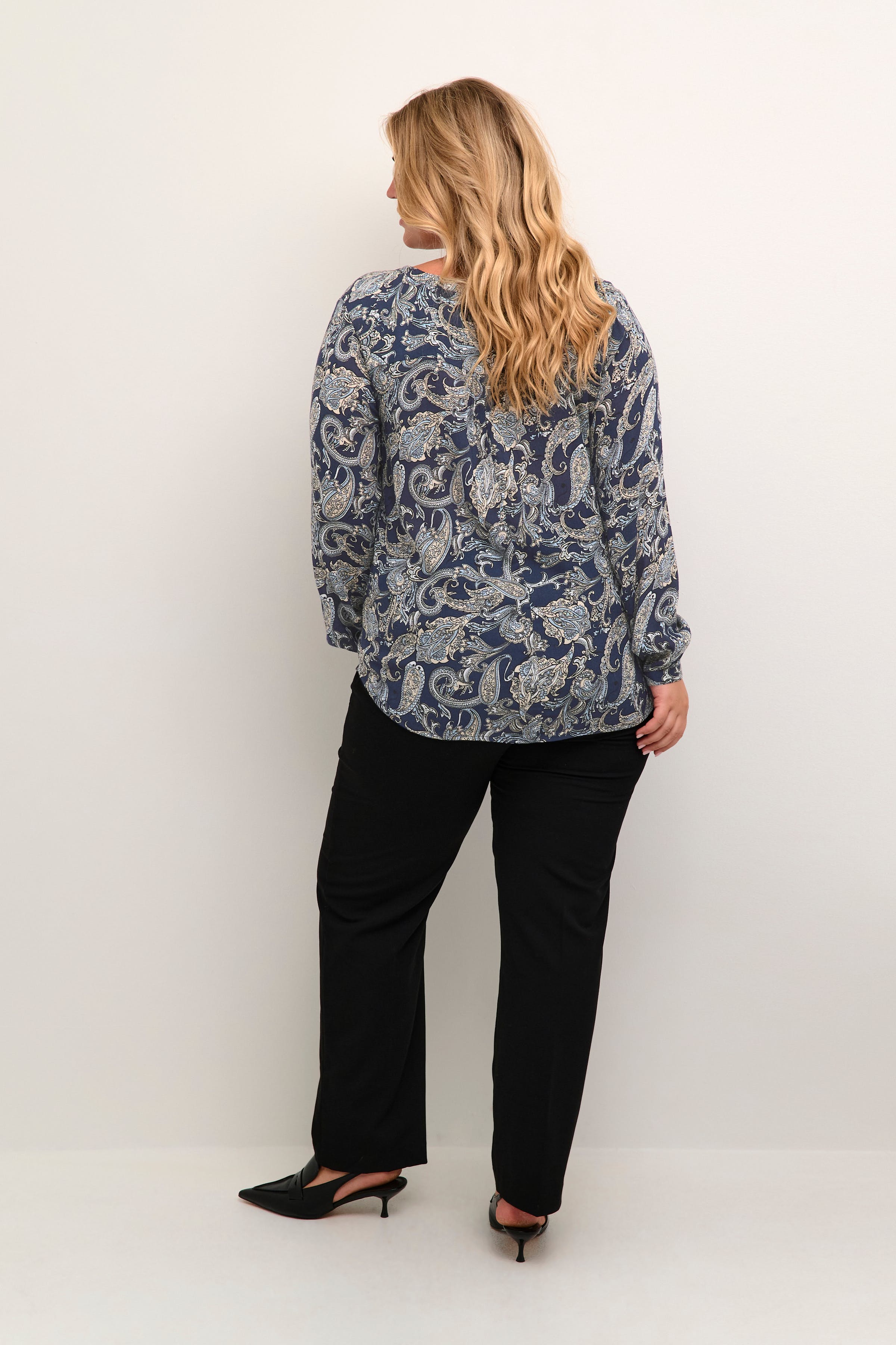 KCami Blouse LOOKBOOK BACK 10582024-105318