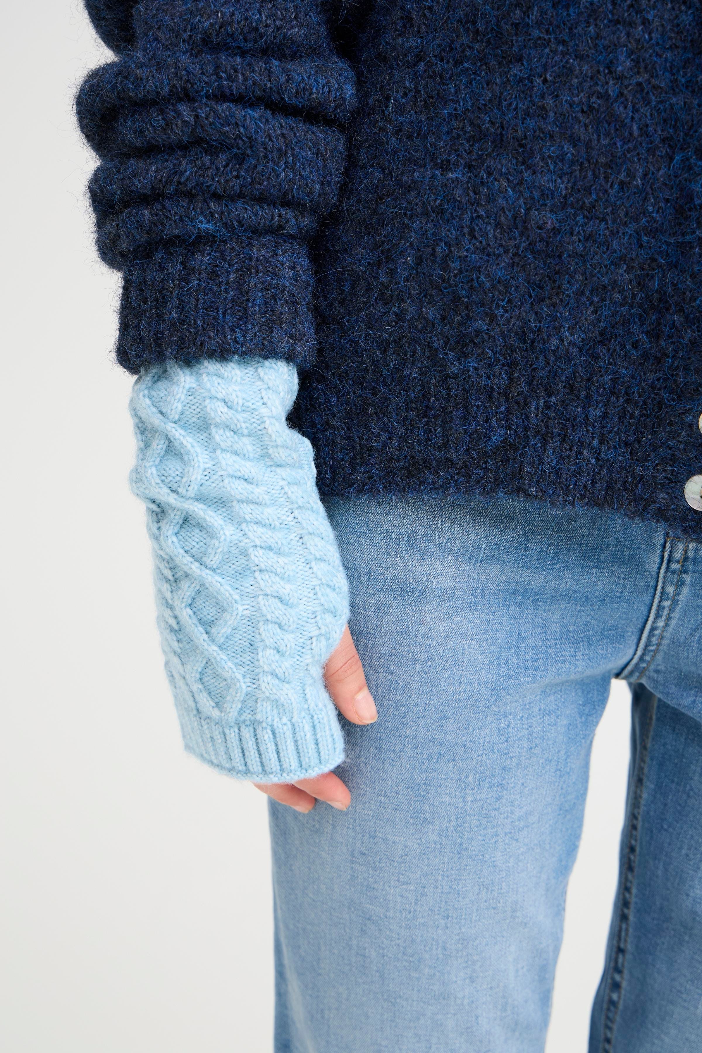 IALUCY Gloves LOOKBOOK FRONT 20124380-1542251