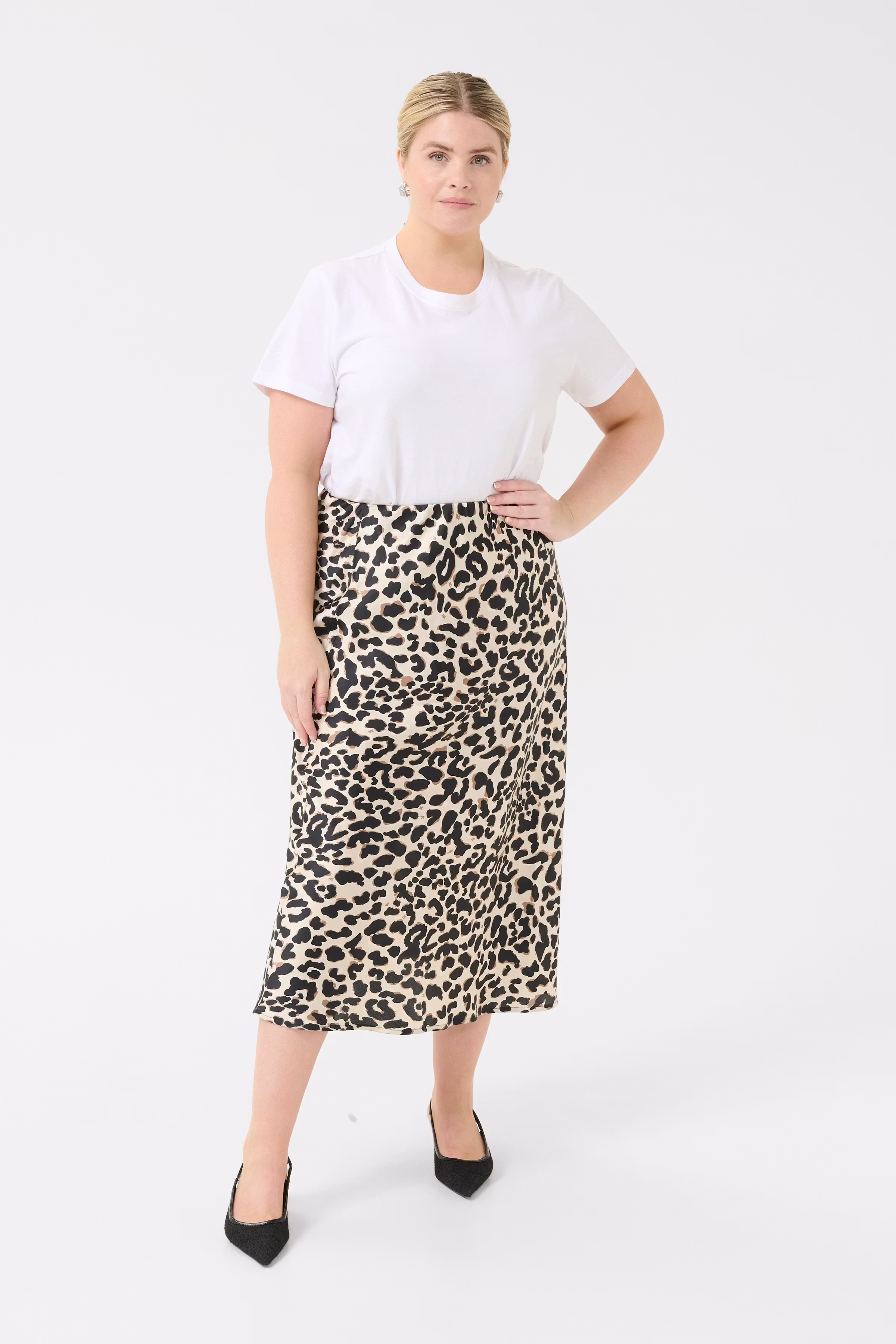 KCjuna Jupe Léopard LOOKBOOK FRONT 10583322-107797