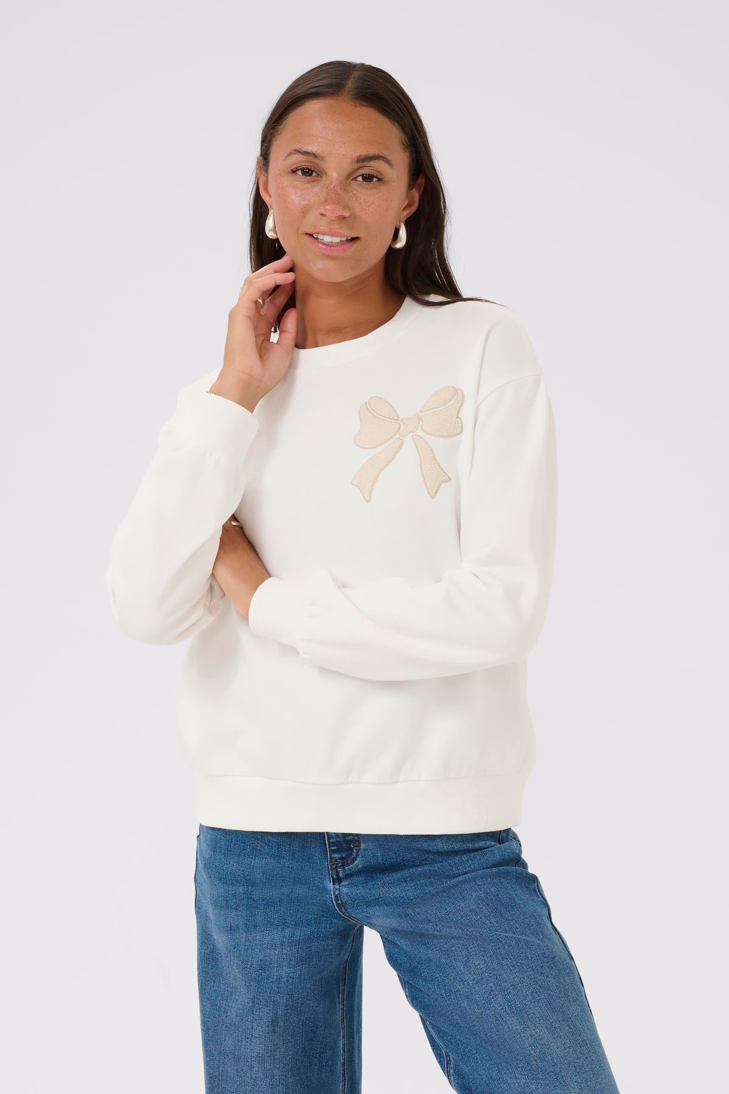 KAelenora Sweatshirt LOOKBOOK FRONT 10510672-108786