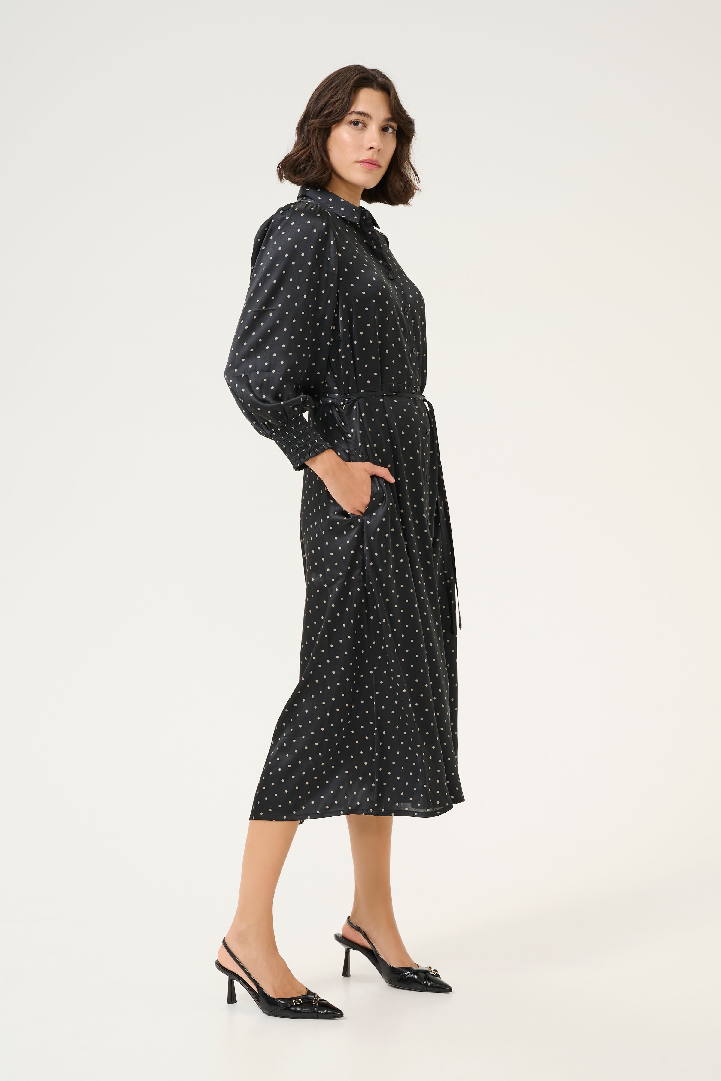 KAamina Klänning LOOKBOOK FRONT 10510020-107532