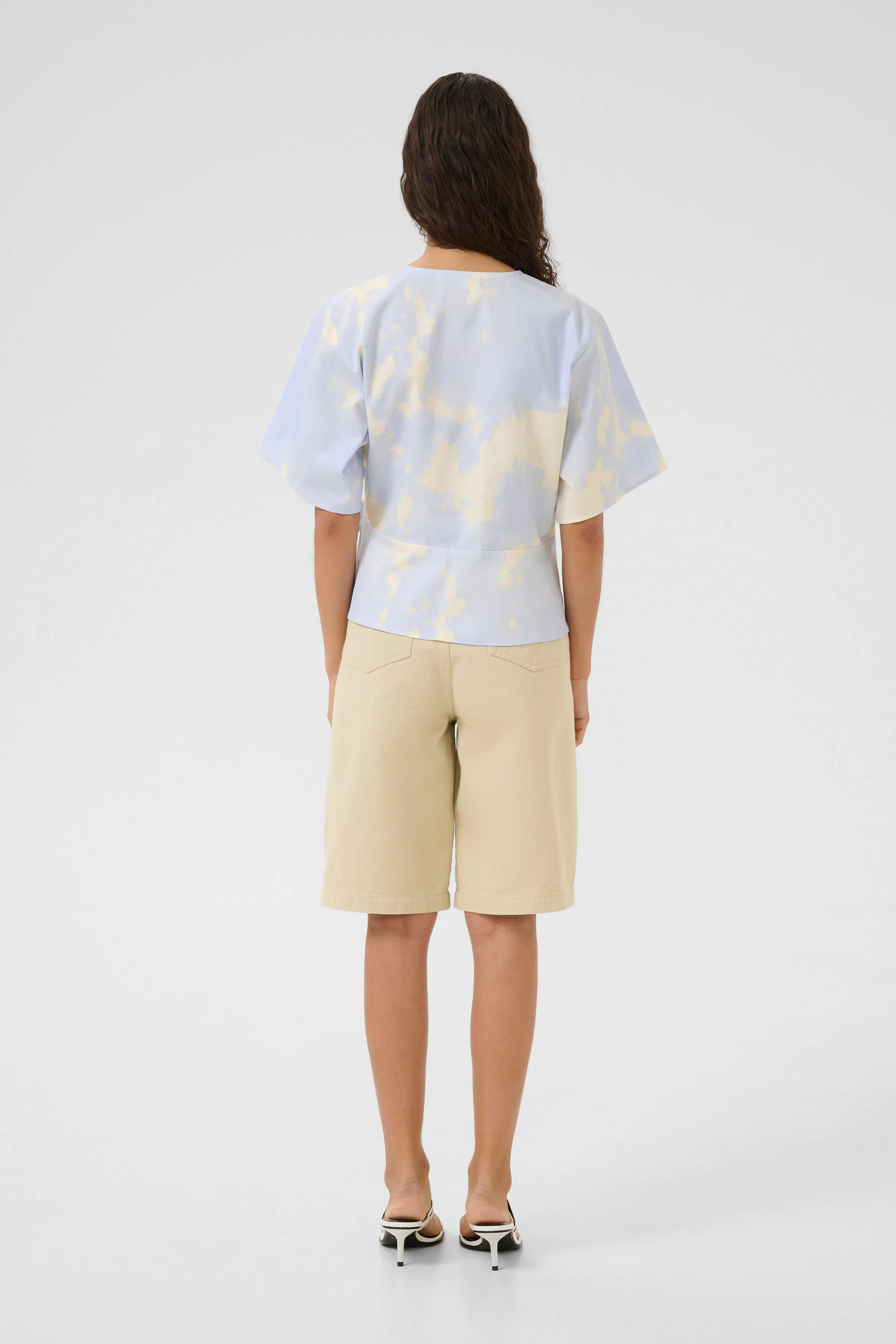 KBVanilla Blouse LOOKBOOK BACK 10105490-107574