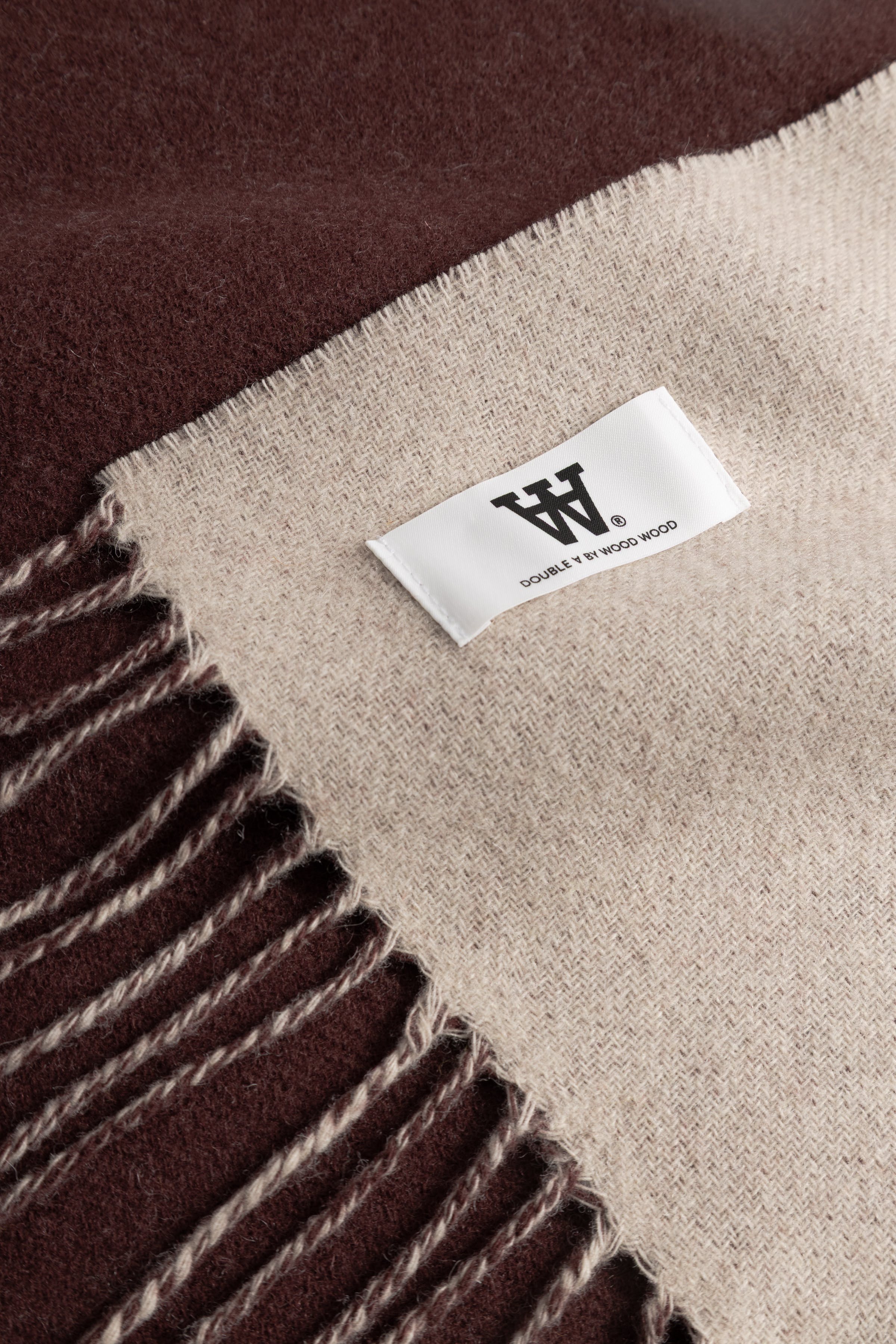 WWLeon italic Scarf PACK DETAIL 30251817-191625