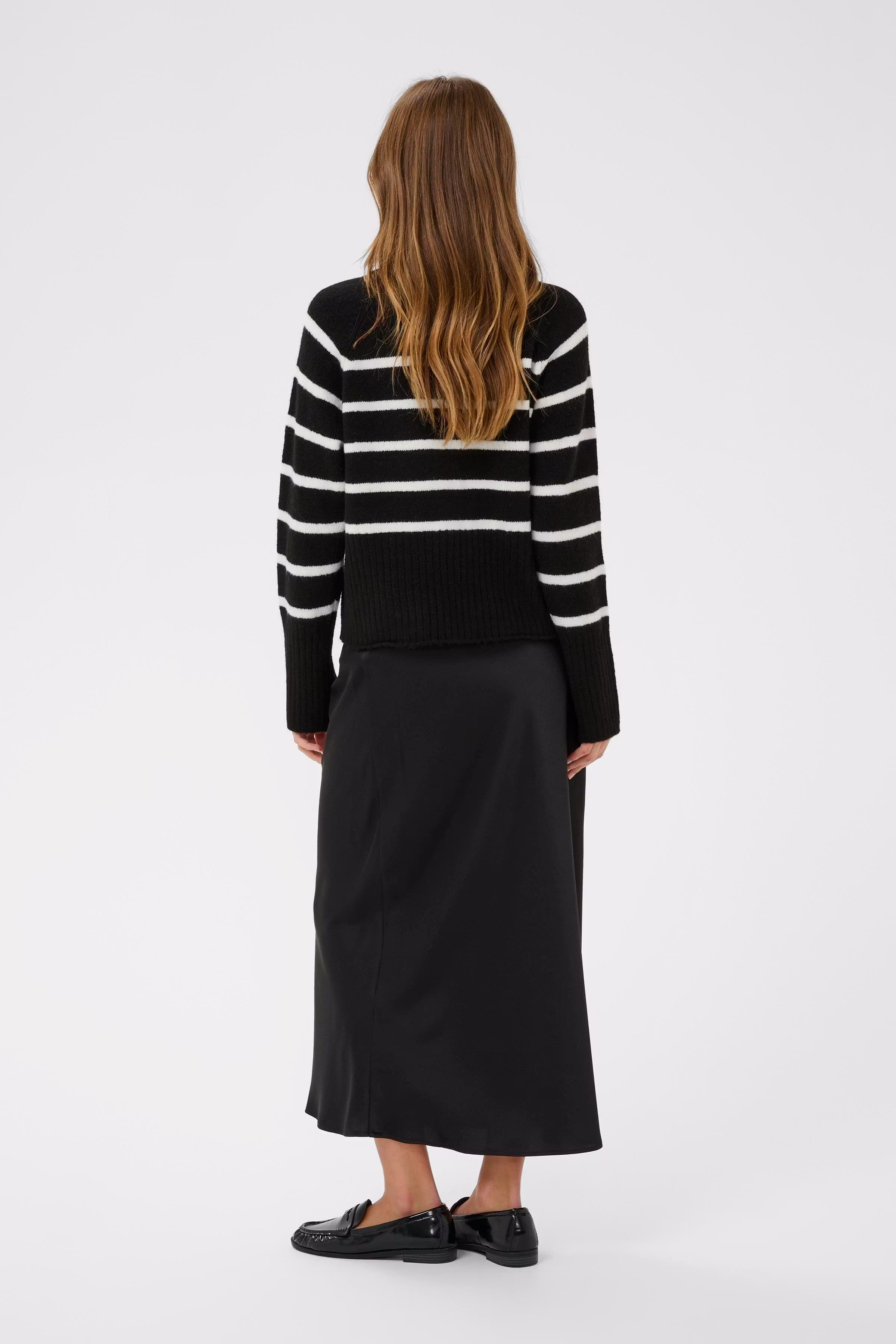 KAerin Pullover LOOKBOOK BACK 10510939-108597