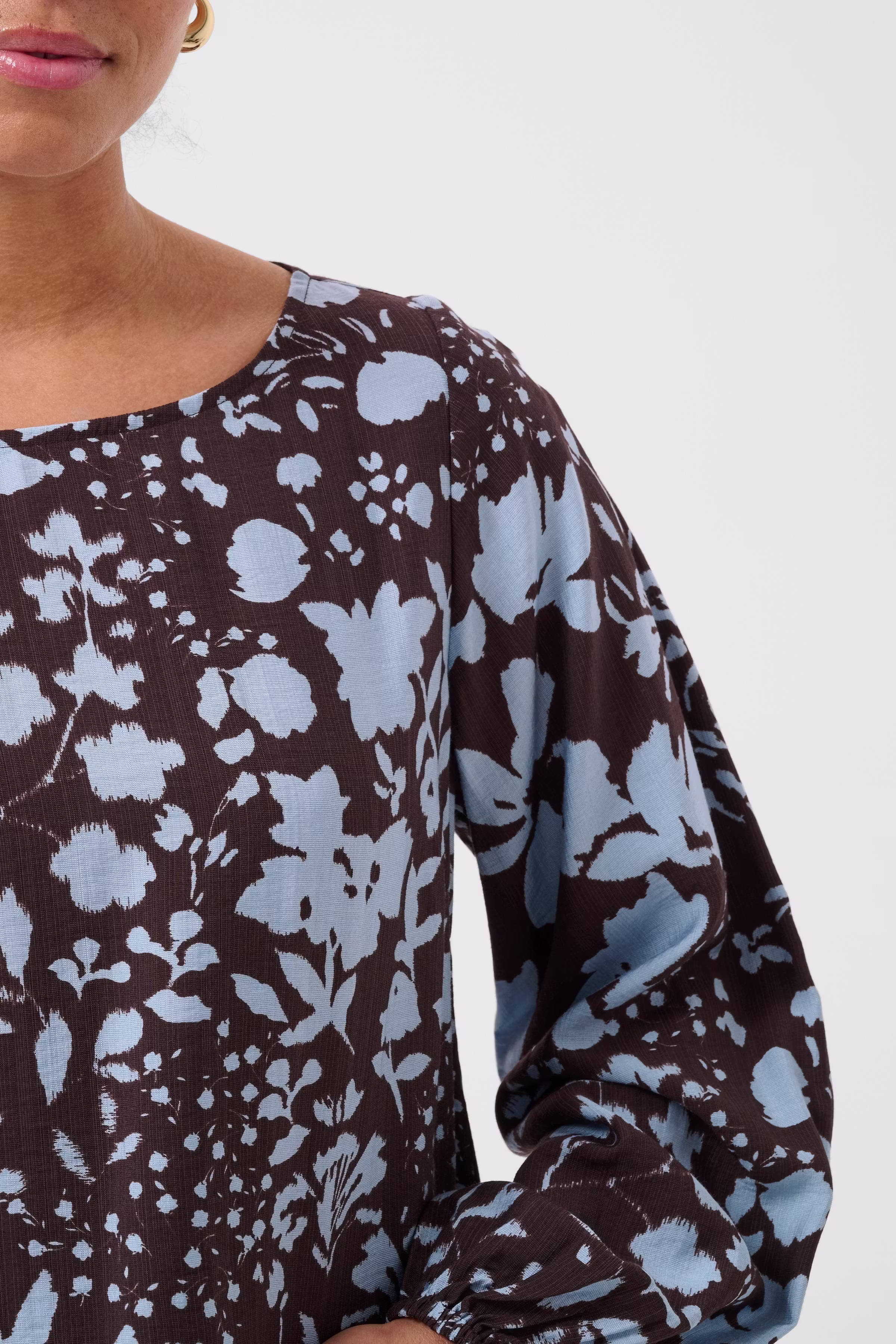 KAnadira Blouse LOOKBOOK DETAIL 10511761-109448