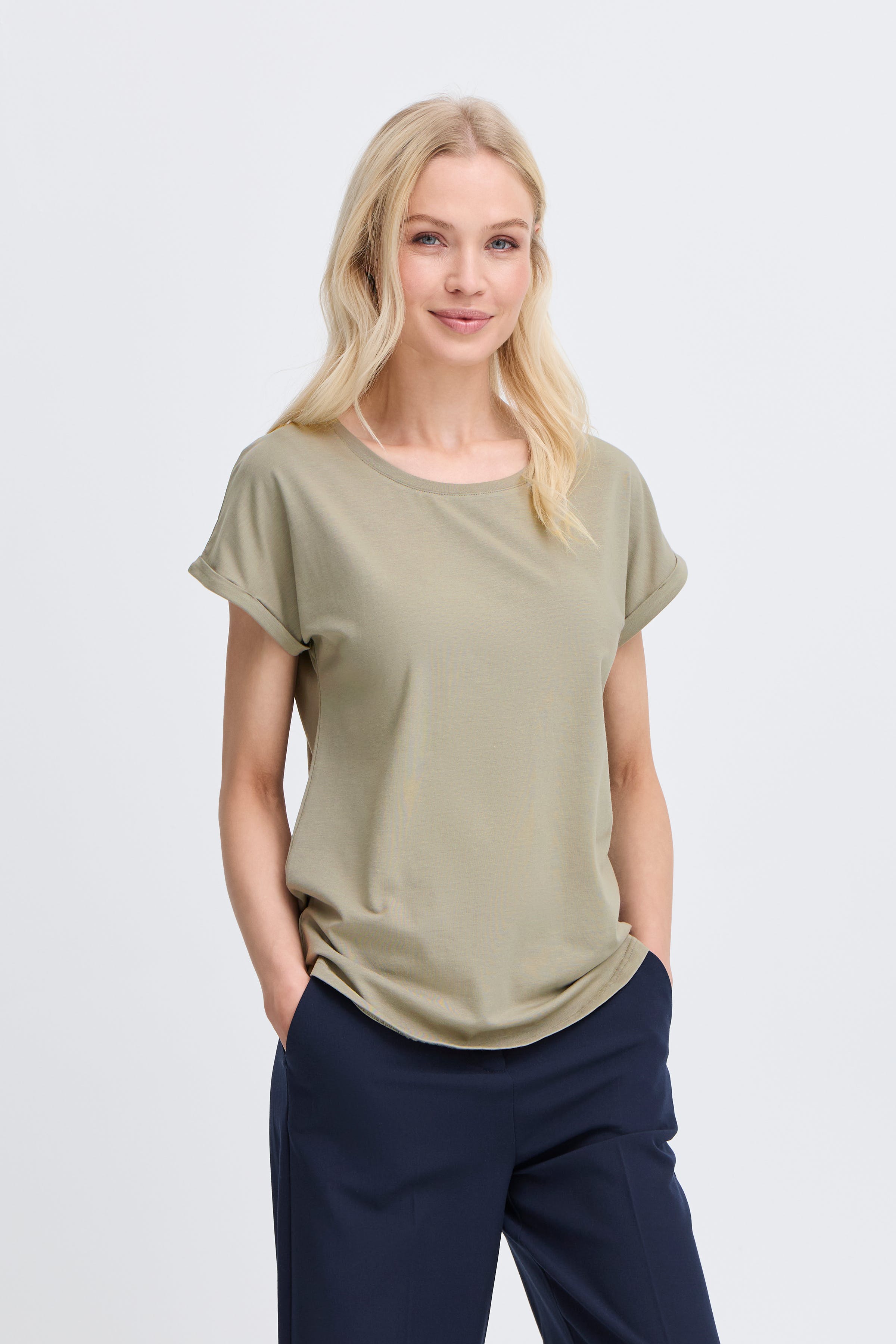 PAMILA T-shirt LOOKBOOK FRONT 20804205-170613