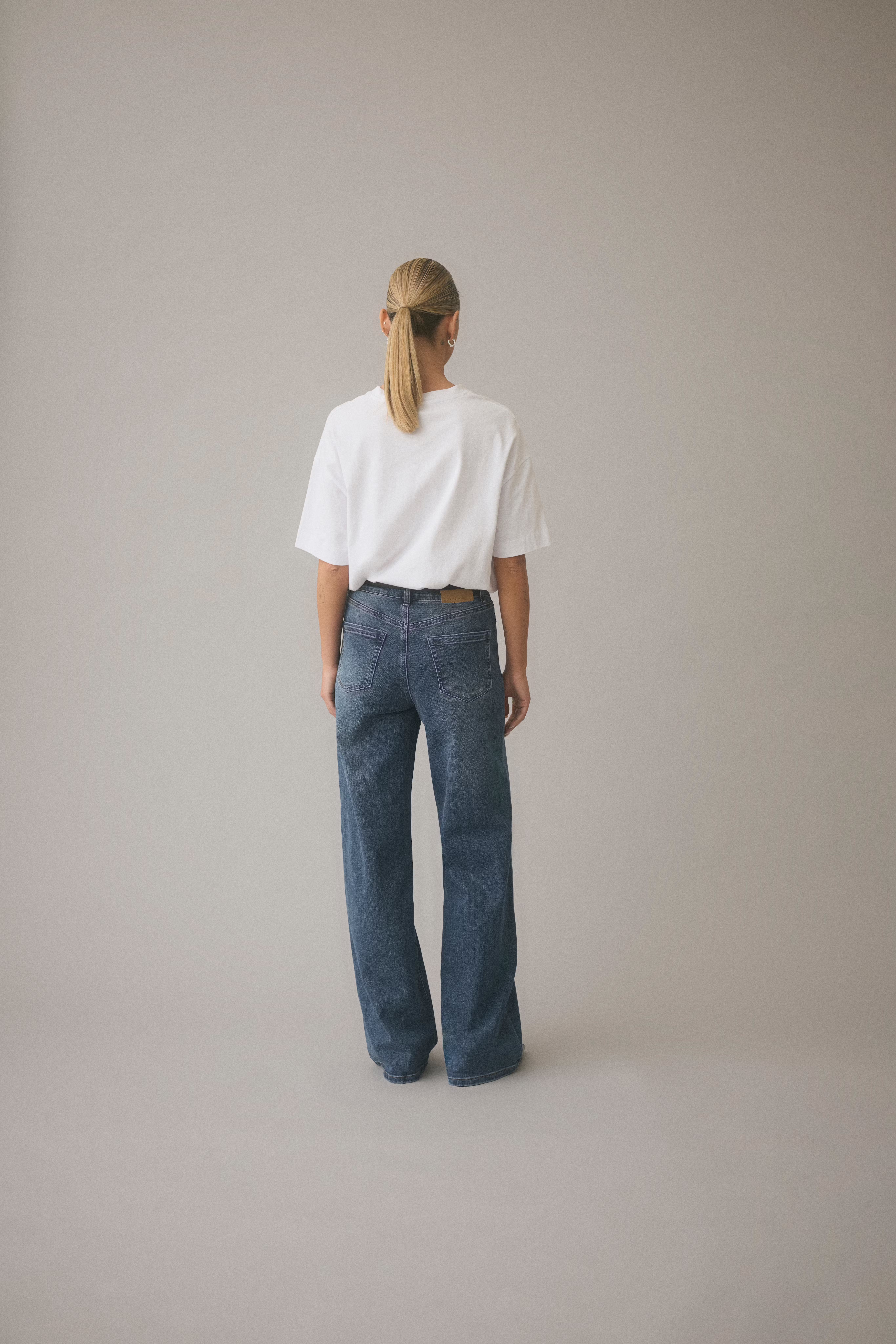 KAmeadow Jeans LOCATION NONE 10510711-102272