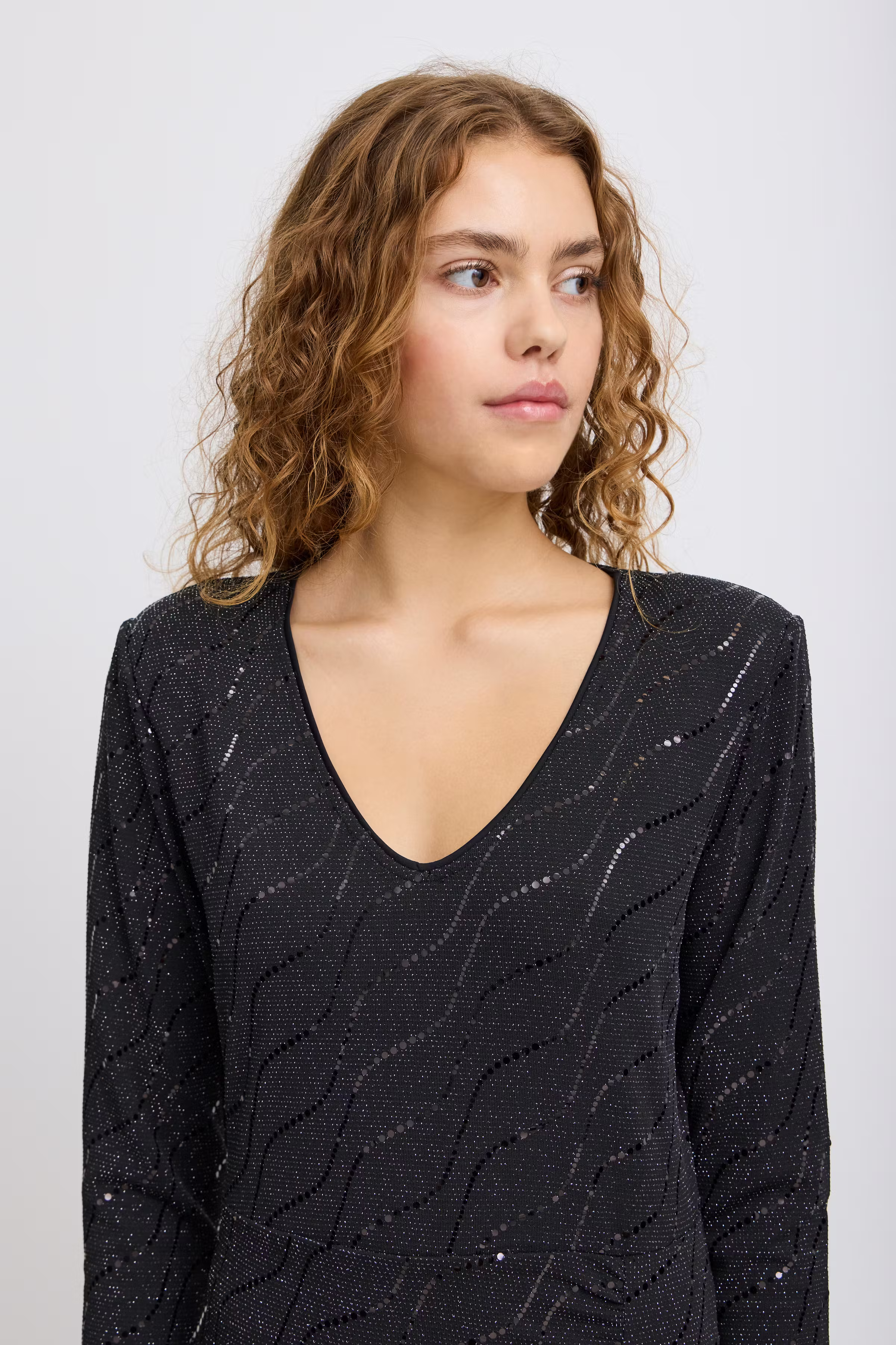 IHNELENIA Jurk LOOKBOOK DETAIL 20122207-194008