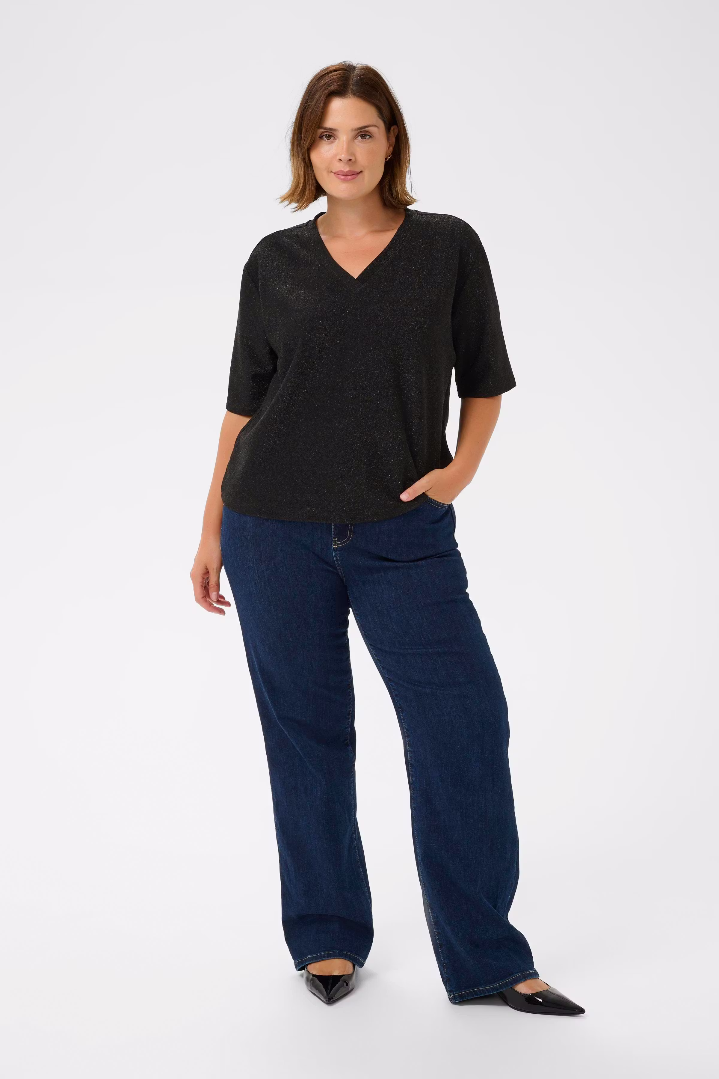 KCriana Glitter T-shirt LOOKBOOK FRONT 10583788-108721