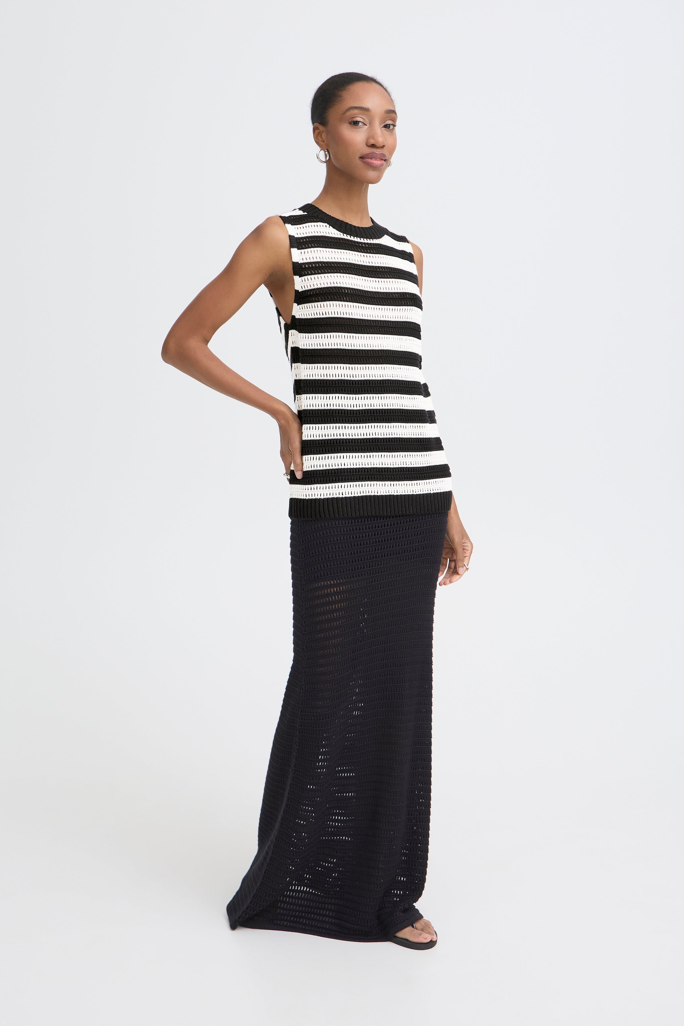 IHBETUES Top LOOKBOOK FRONT 20125445-900005286