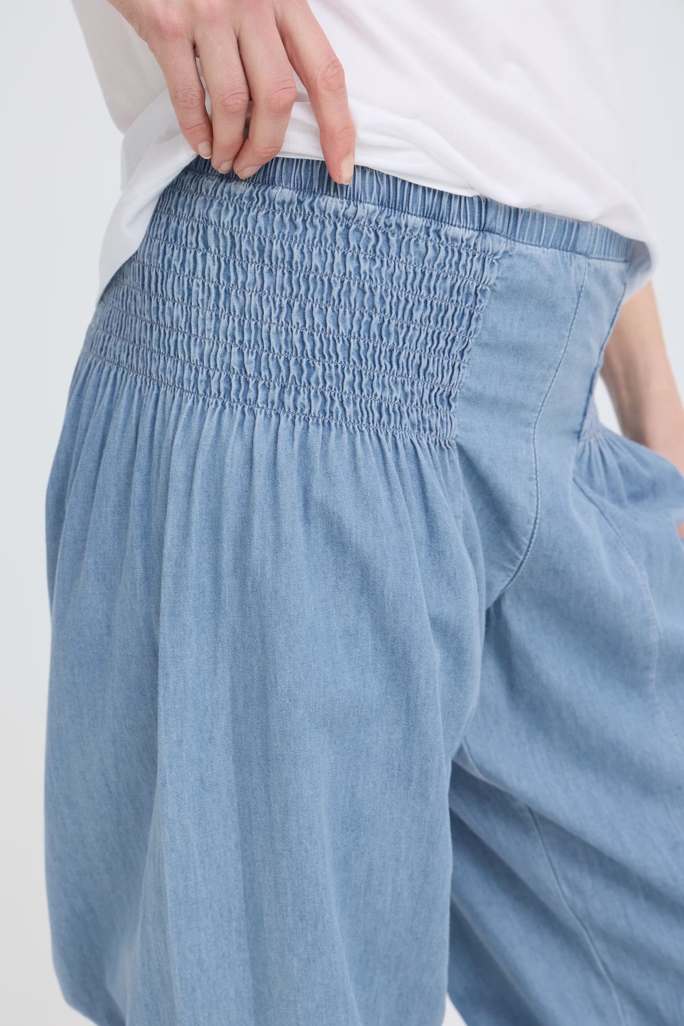 PZJILL Capri pants LOOKBOOK DETAIL 50210771-200008