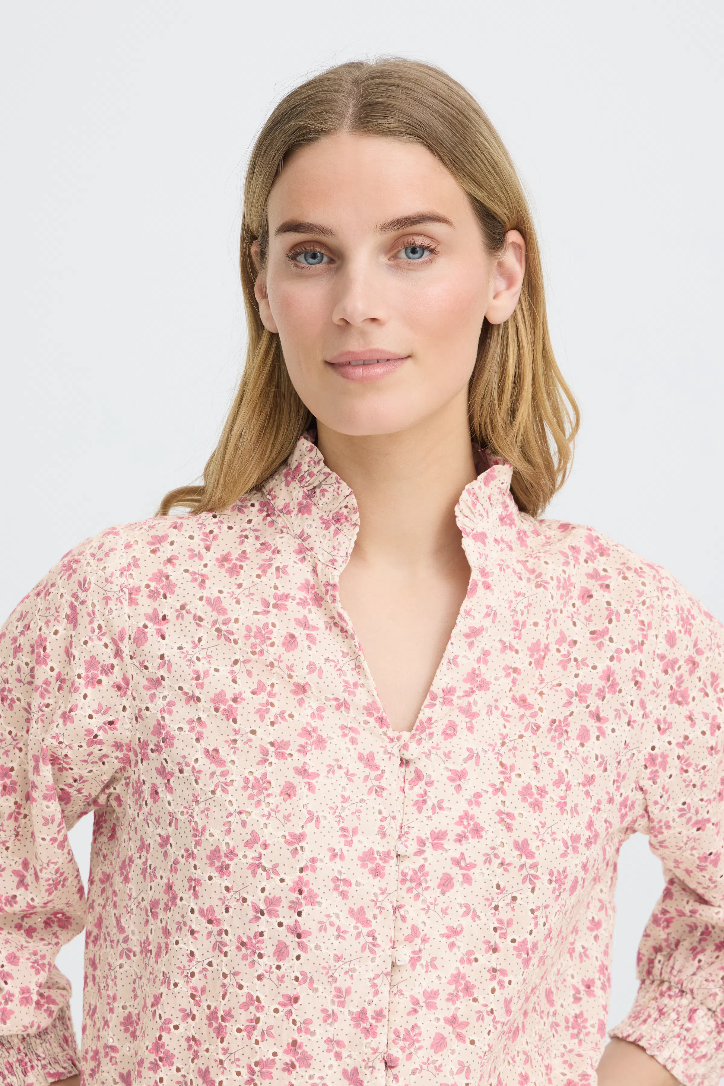 PZDOLORES Bluse LOOKBOOK DETAIL 50210667-130905
