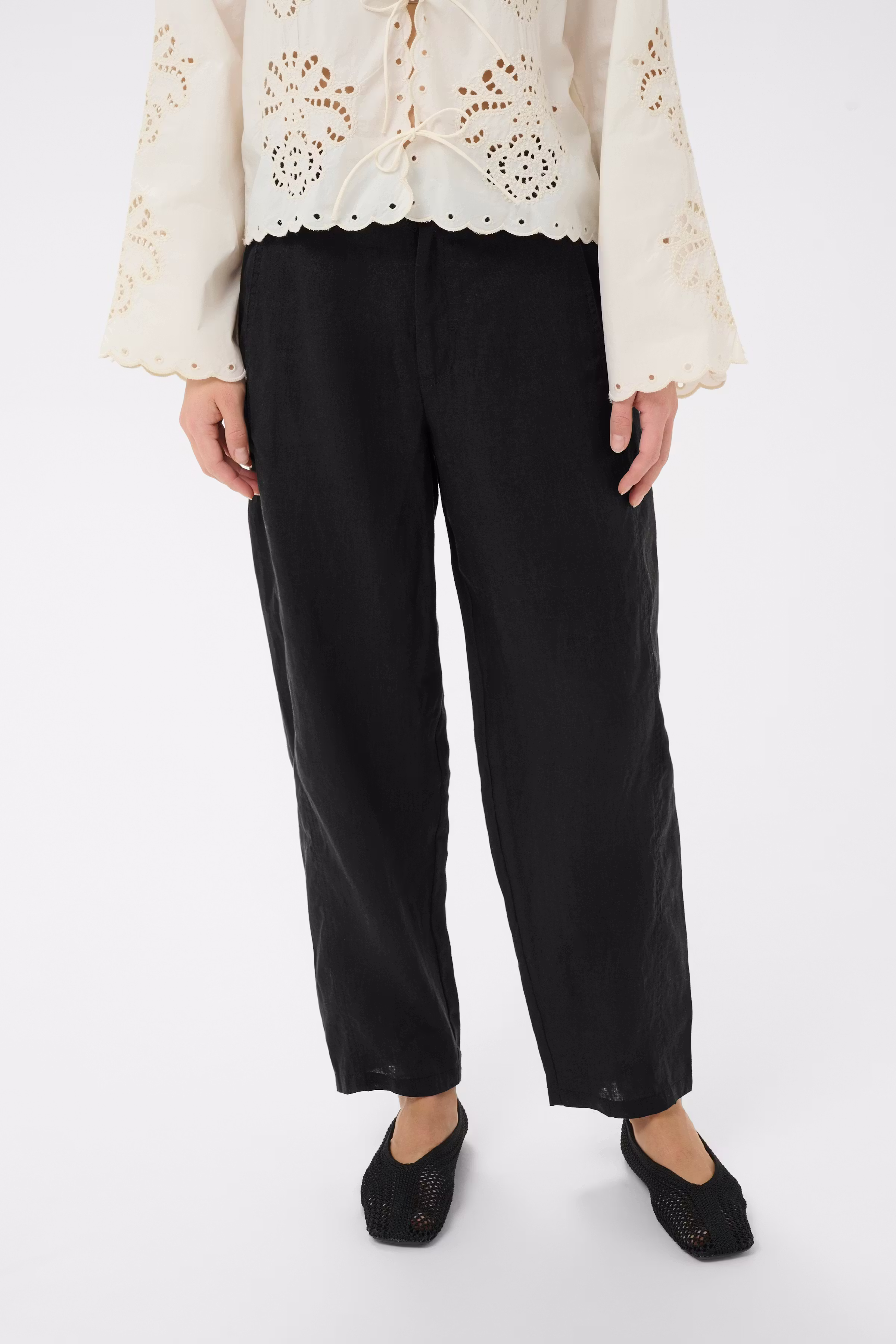 AtimaPW Barrel Pants LOOKBOOK FRONT 30310410-194008