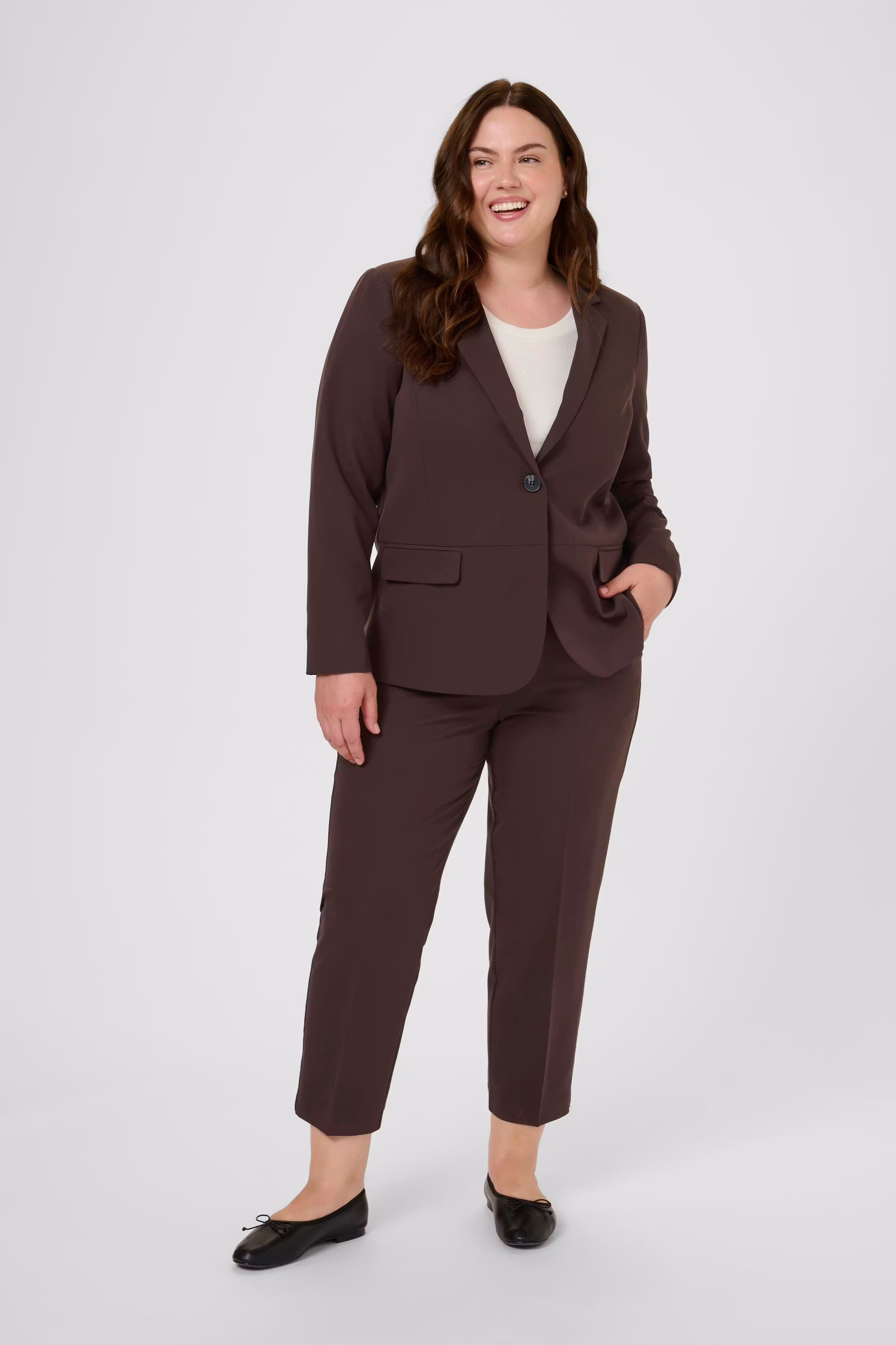 KCsakira Blazer LOOKBOOK FRONT 10580933-191111