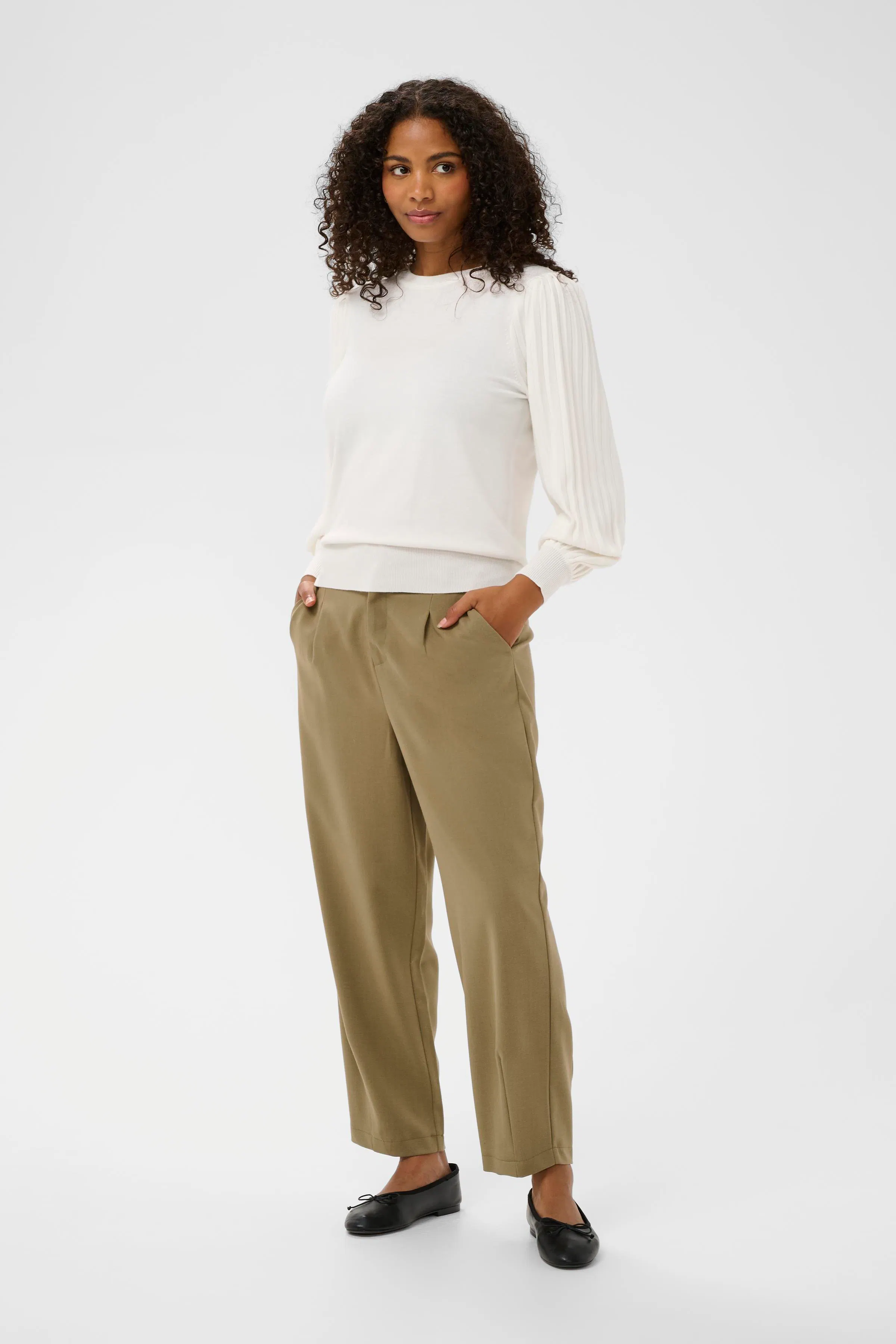 KAlone Pullover LOOKBOOK FRONT 10507905-110602