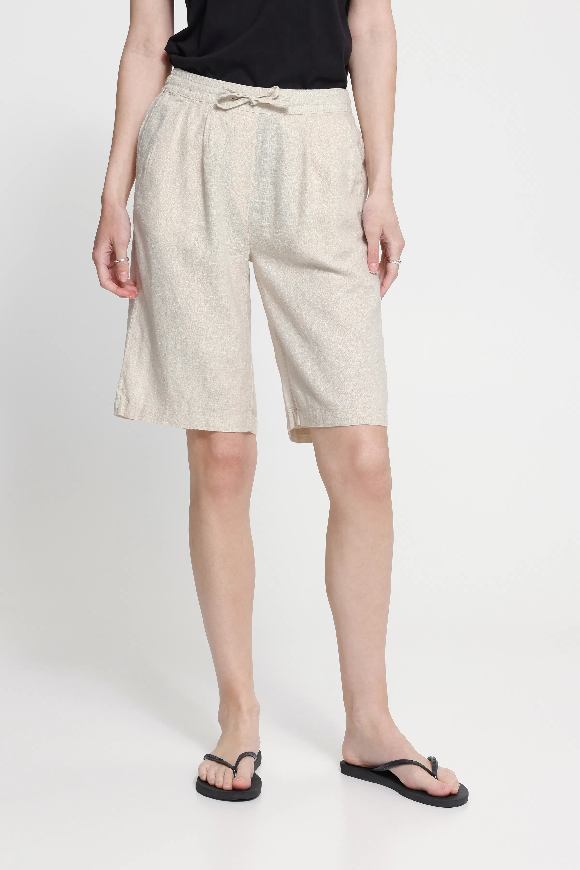 IHLINNO Shorts LOOKBOOK FRONT 20122918-204424