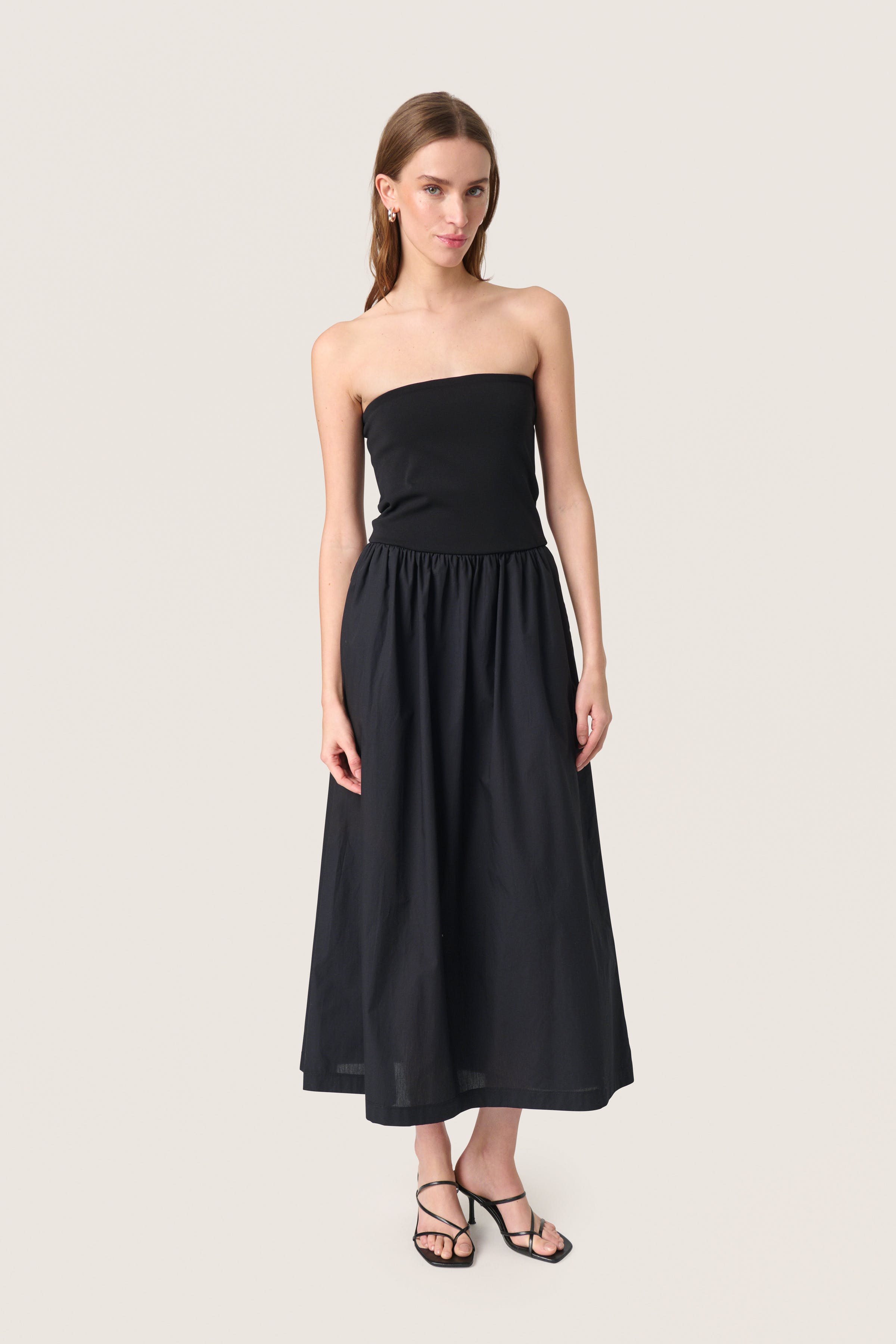 SLViola Dress LOOKBOOK FRONT 30408399-194008