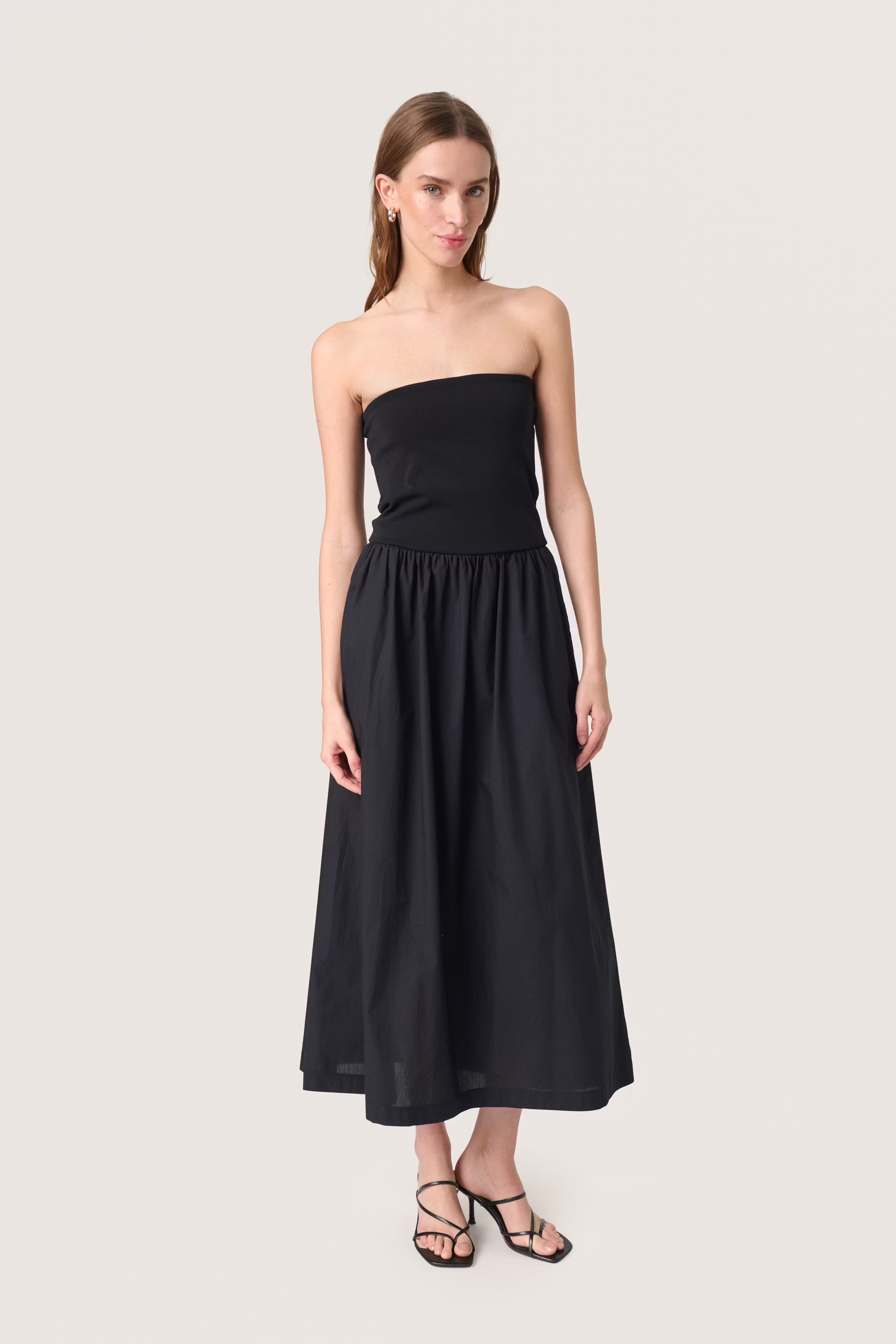 SLViola Kjole LOOKBOOK FRONT 30408399-194008