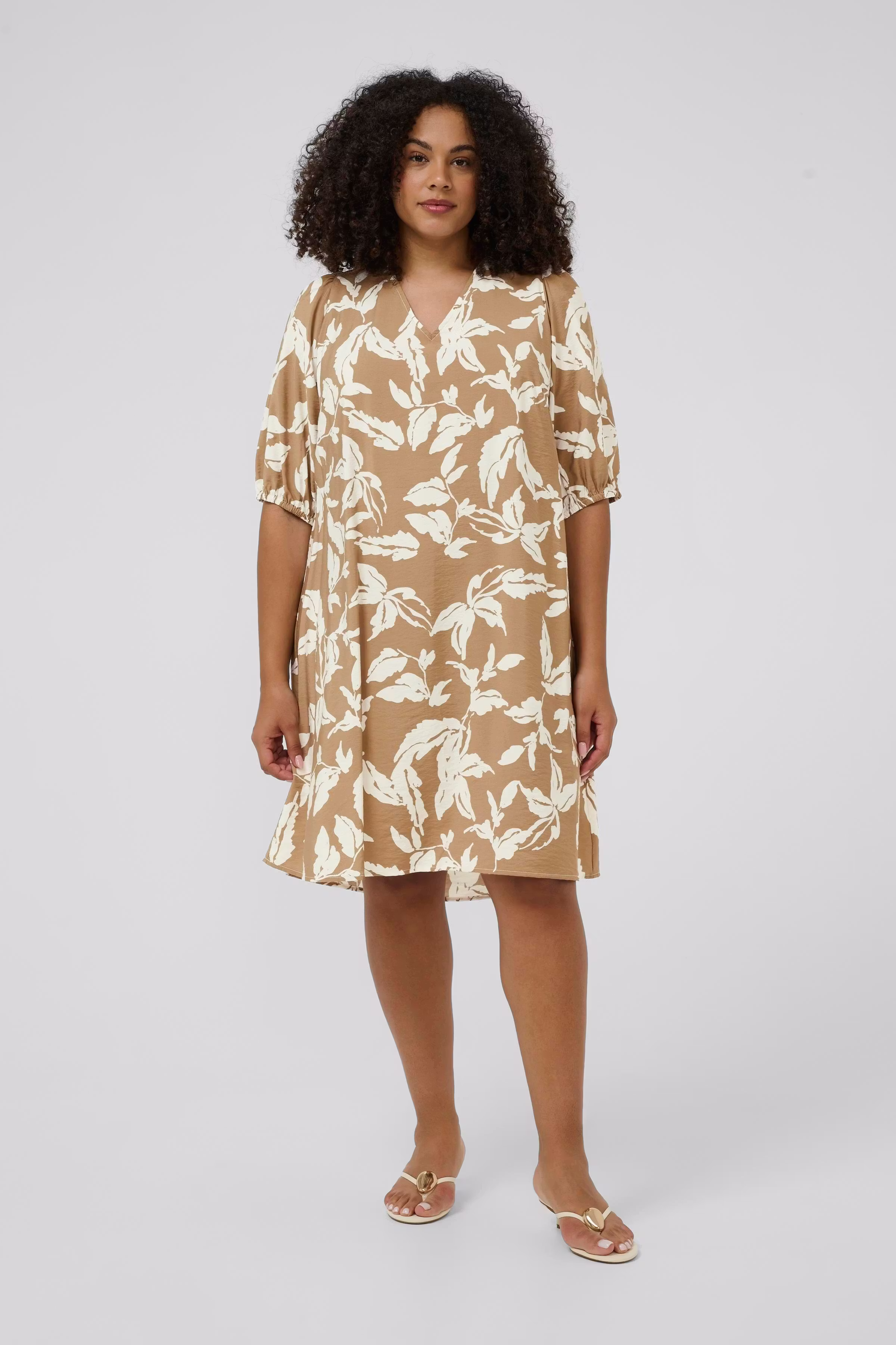 KCmarla Kjole LOOKBOOK FRONT 10584071-109010