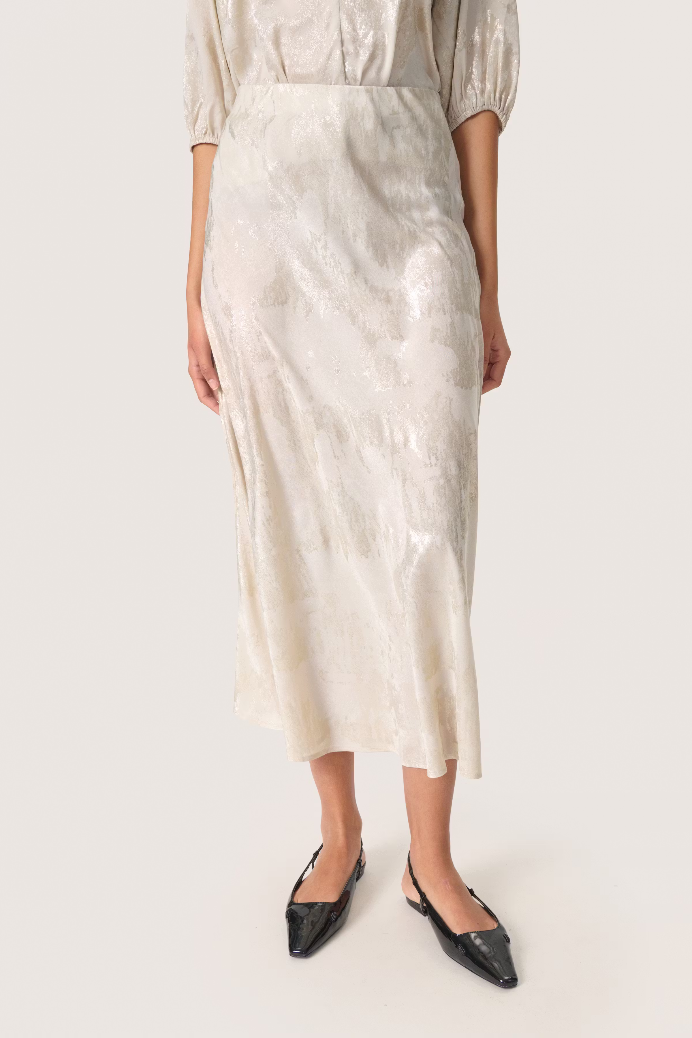 SLKitty Rok LOOKBOOK FRONT 30408114-303520