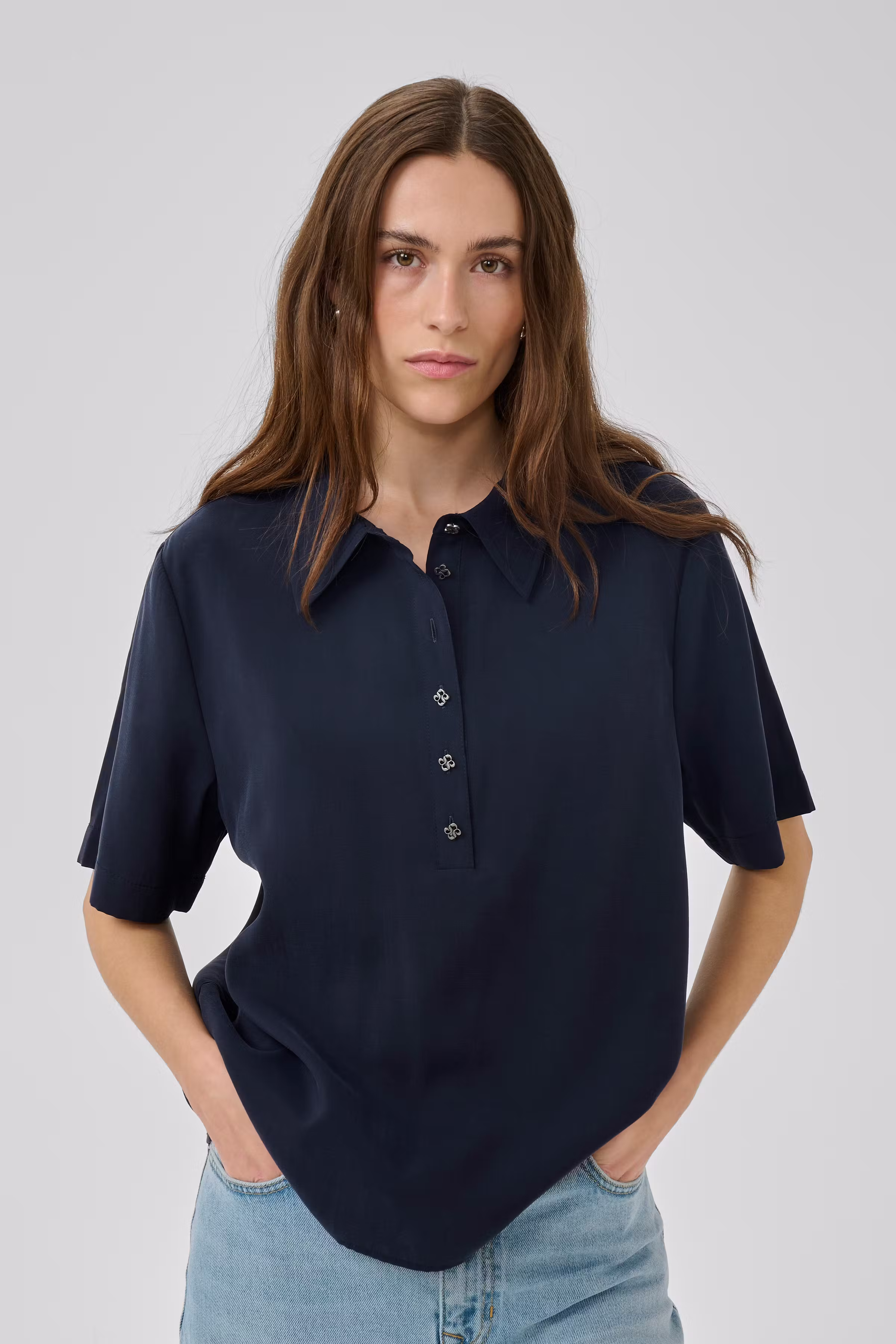 MWMindy Blouse LOOKBOOK FRONT 10705434-103565