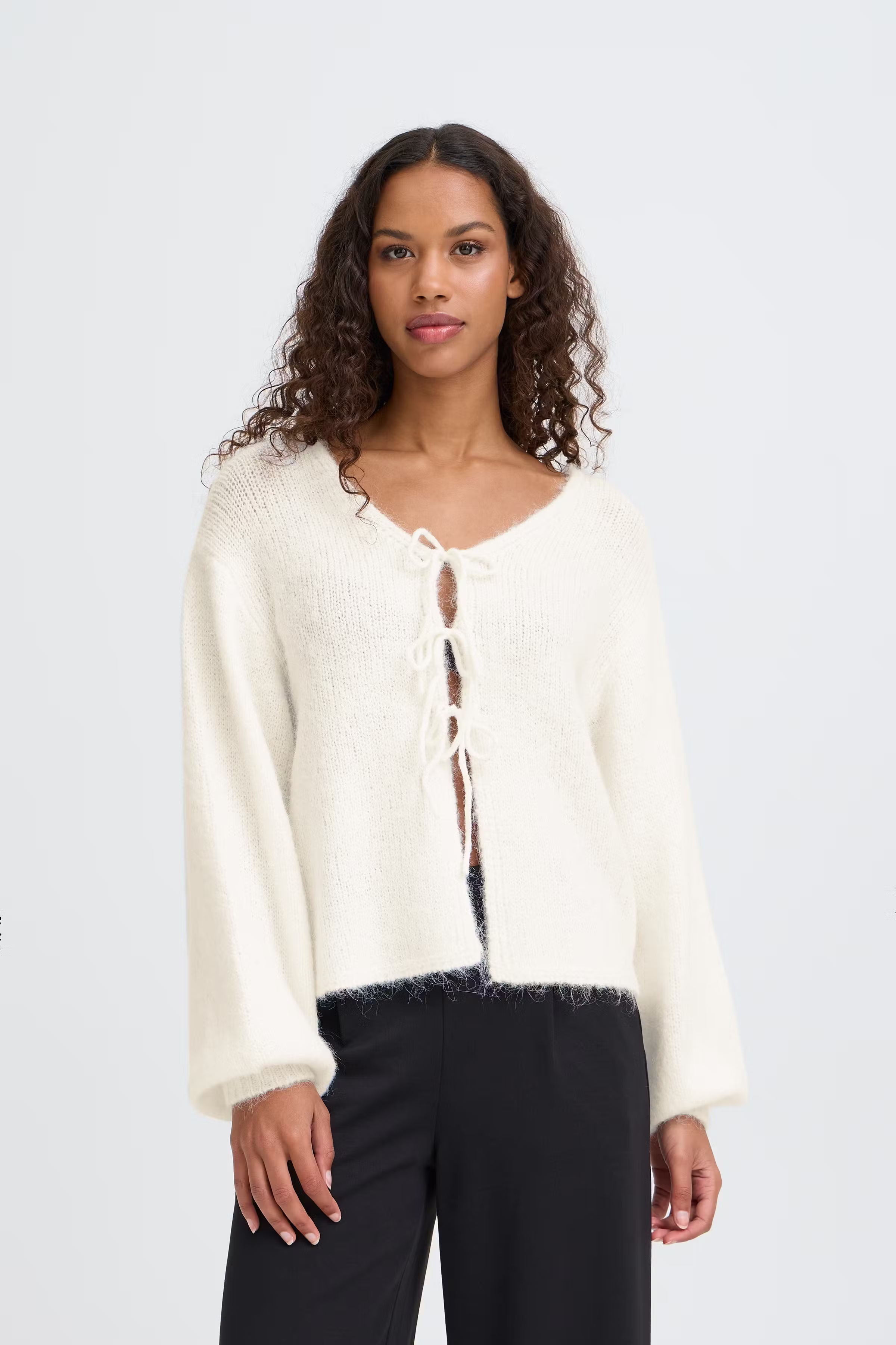 IHDABRIA Cardigan LOOKBOOK FRONT 20124677-114201
