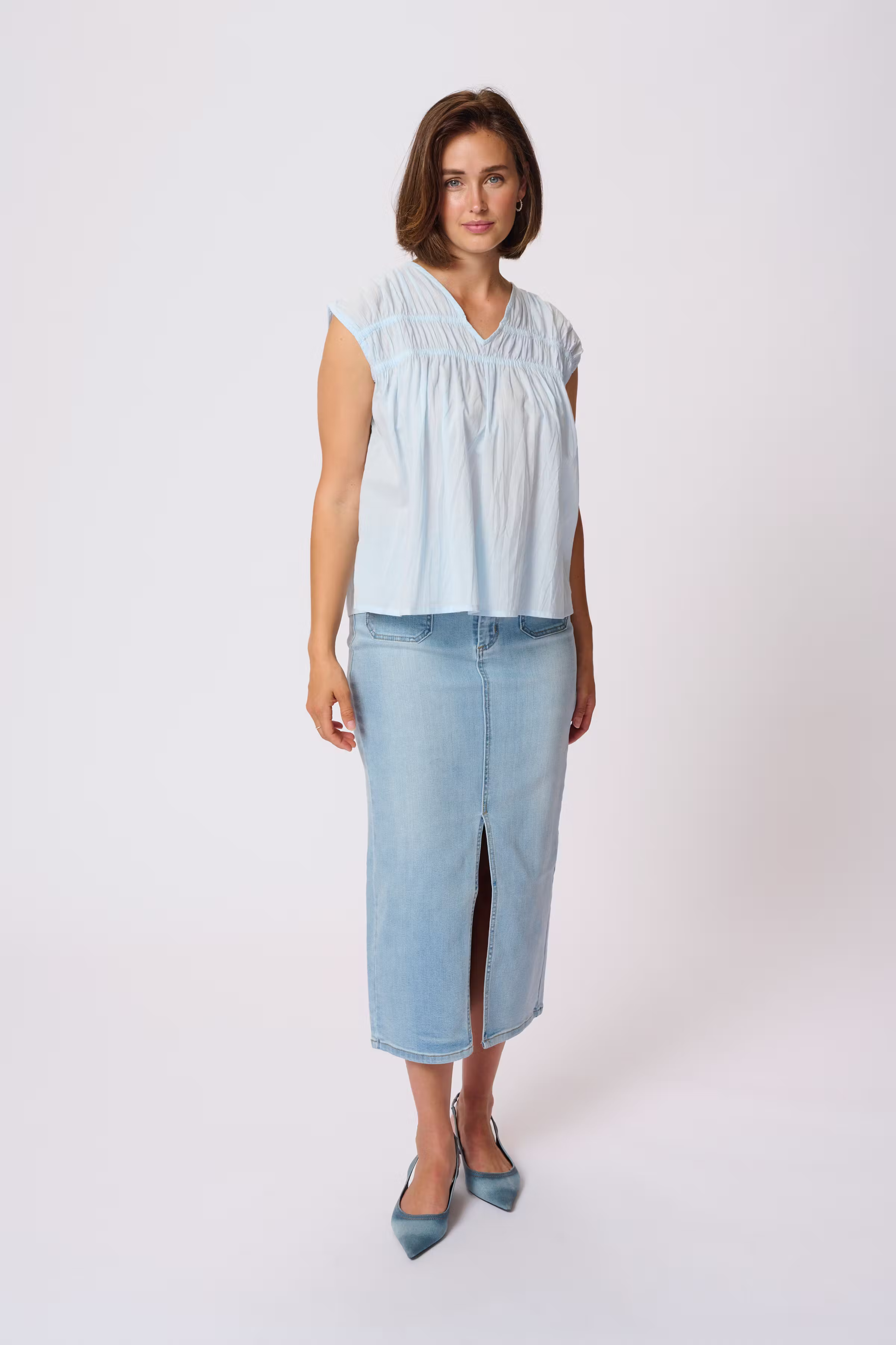 KAthua Bluse LOOKBOOK FRONT 10509987-144005