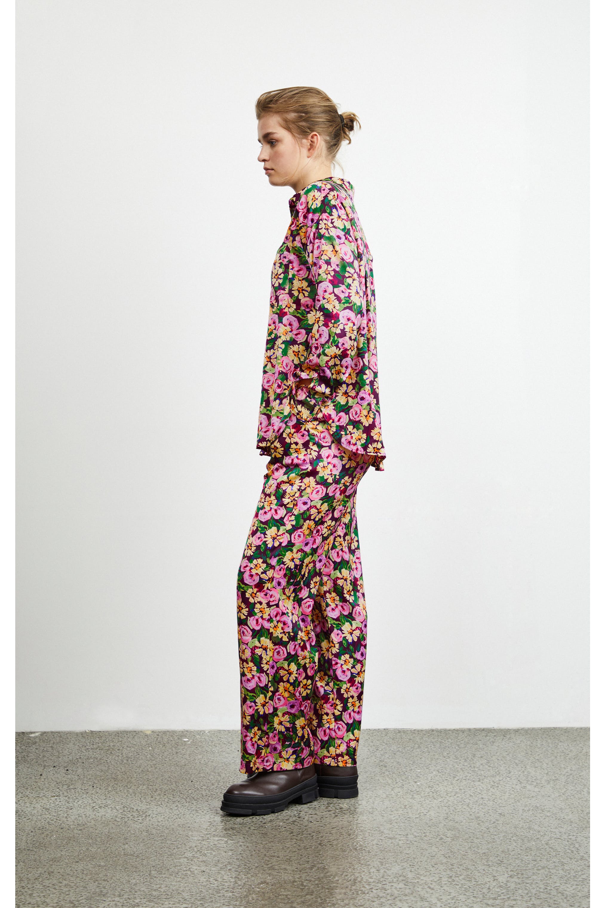 Casual byxor LOOKBOOK BACK 20119394-202285