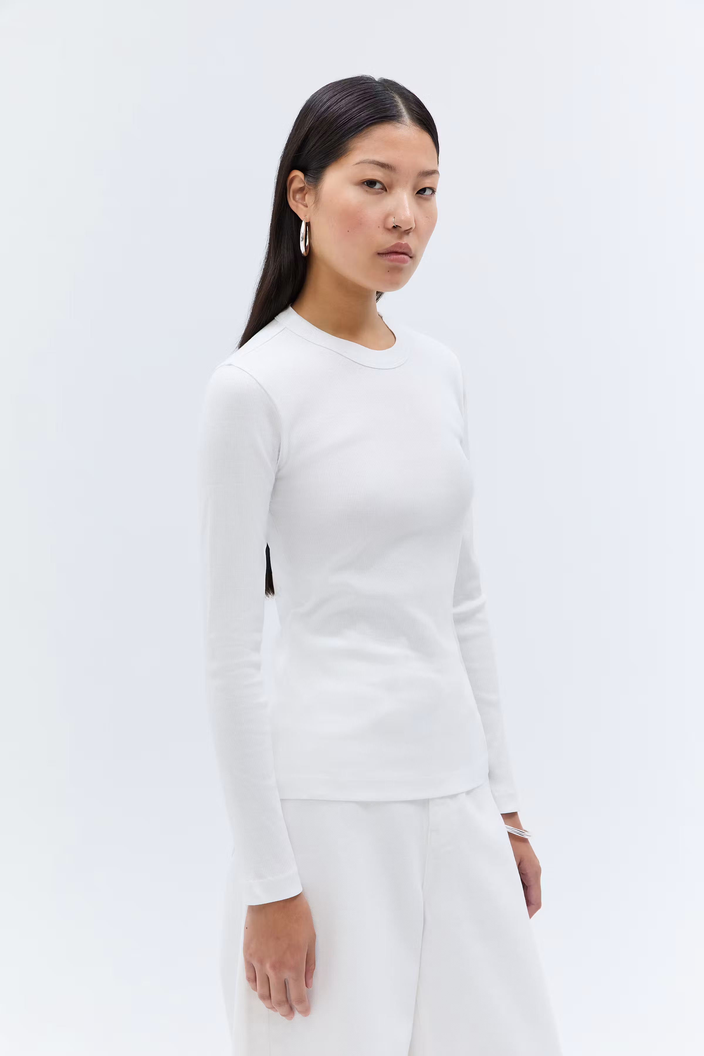 IOKOLLINA T-shirt LOOKBOOK FRONT 30600544-WH001